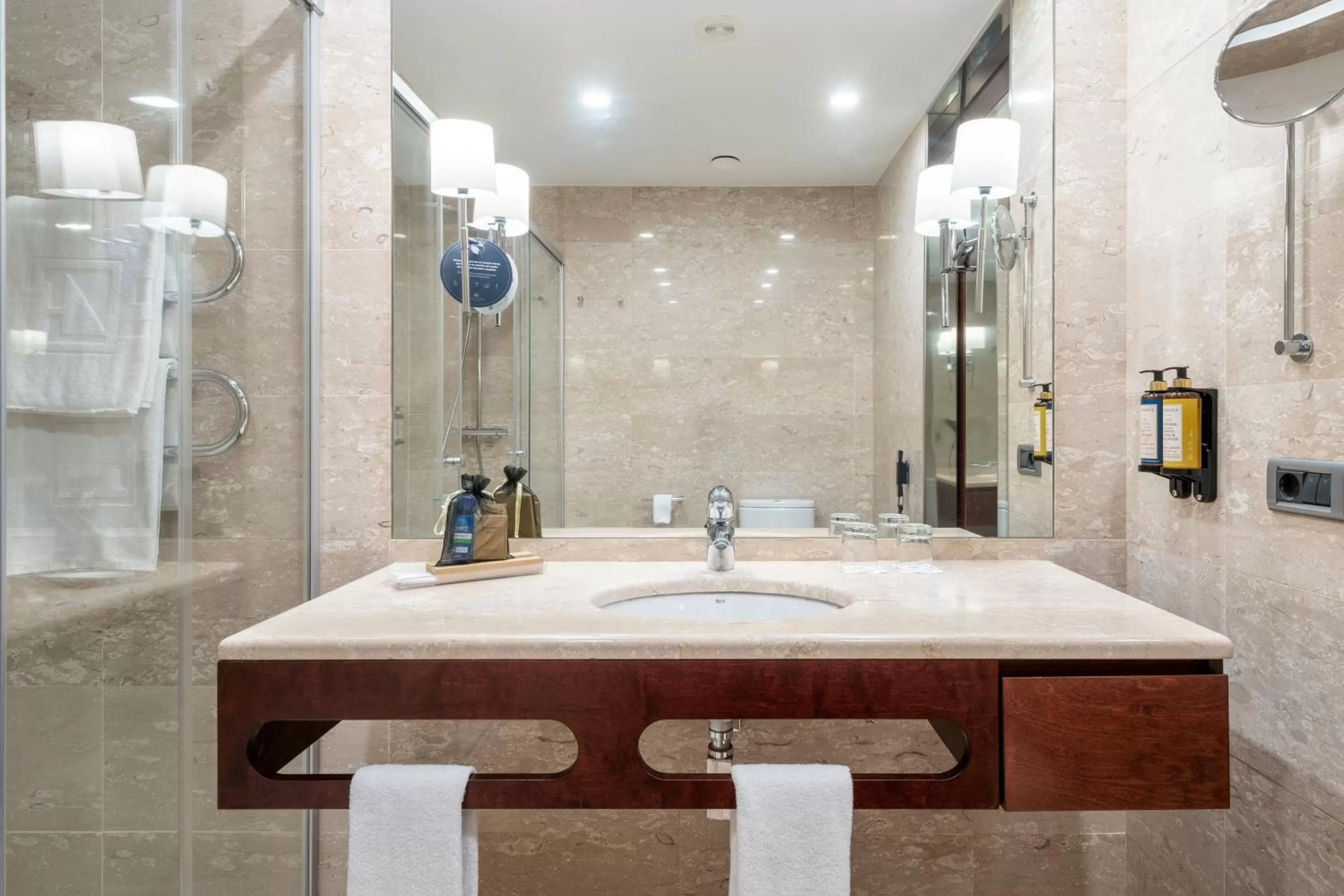 Bathroom in Eurostars Grand Marina Hotel GL