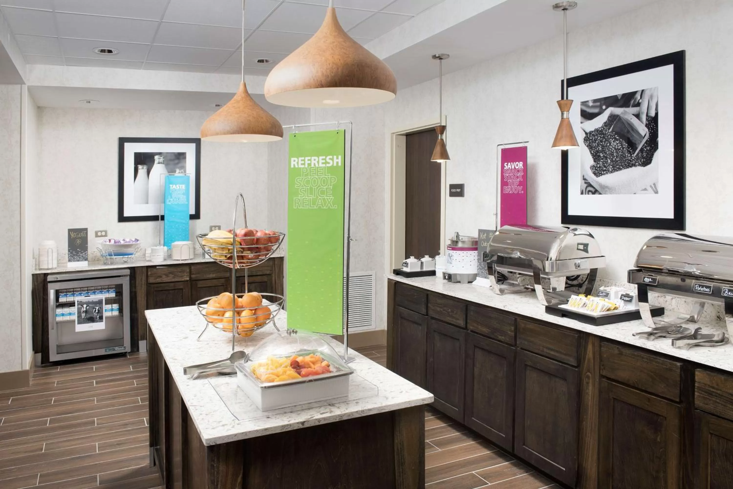 Breakfast in Hampton Inn & Suites San Antonio Lackland AFB SeaWorld