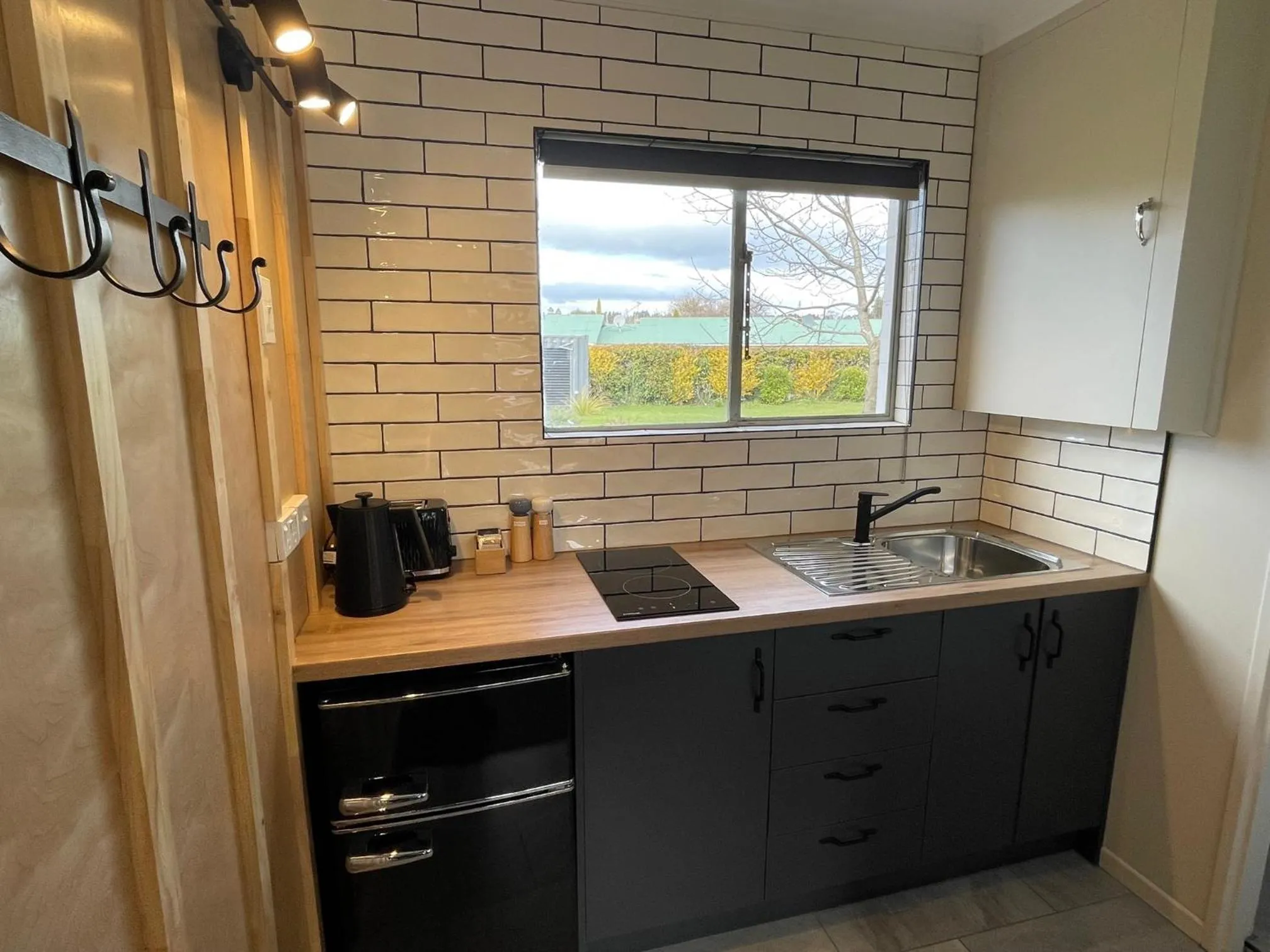 Te Anau Lakefront Backpackers