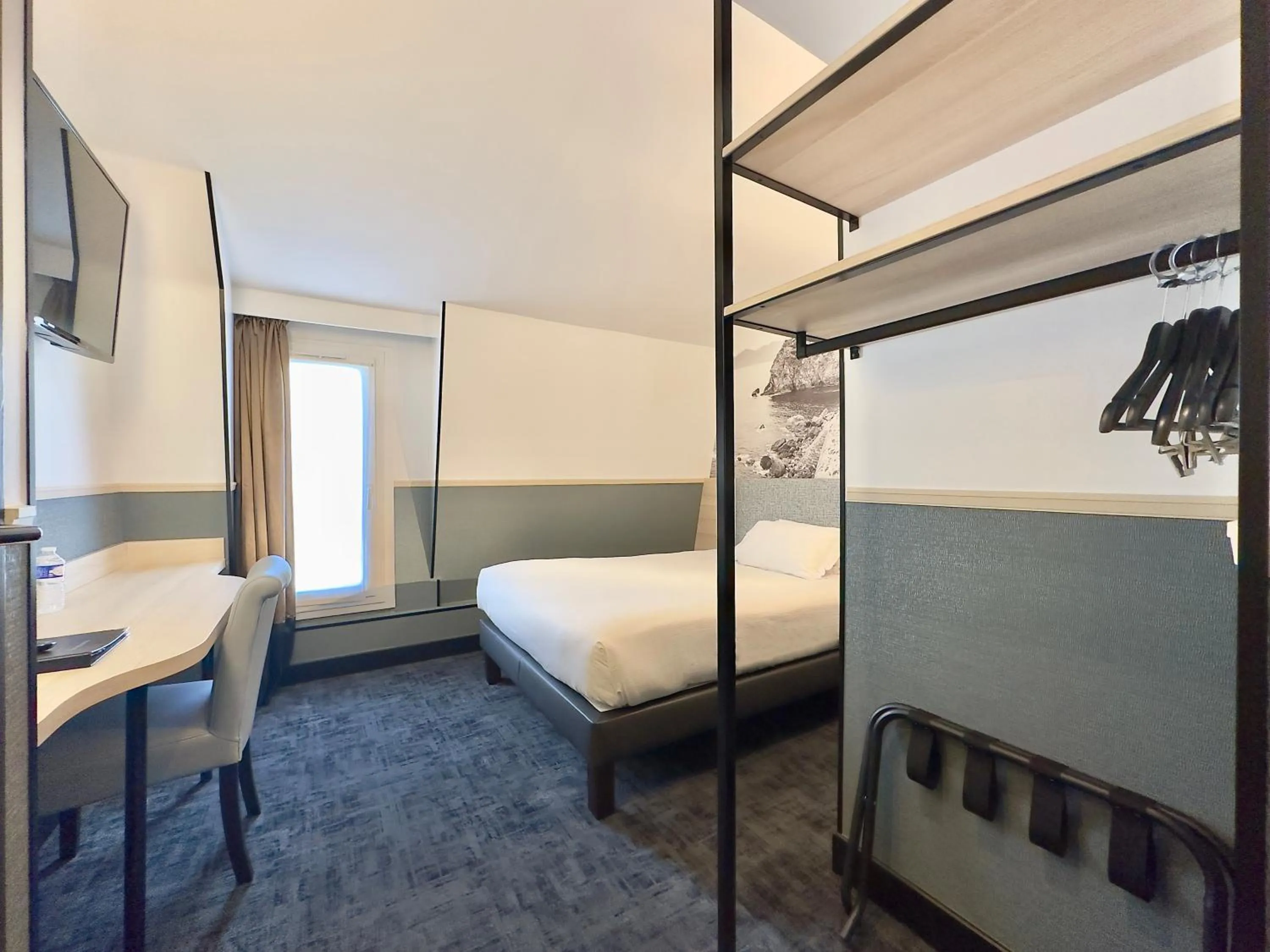 Bedroom, Bed in Appia La Fayette