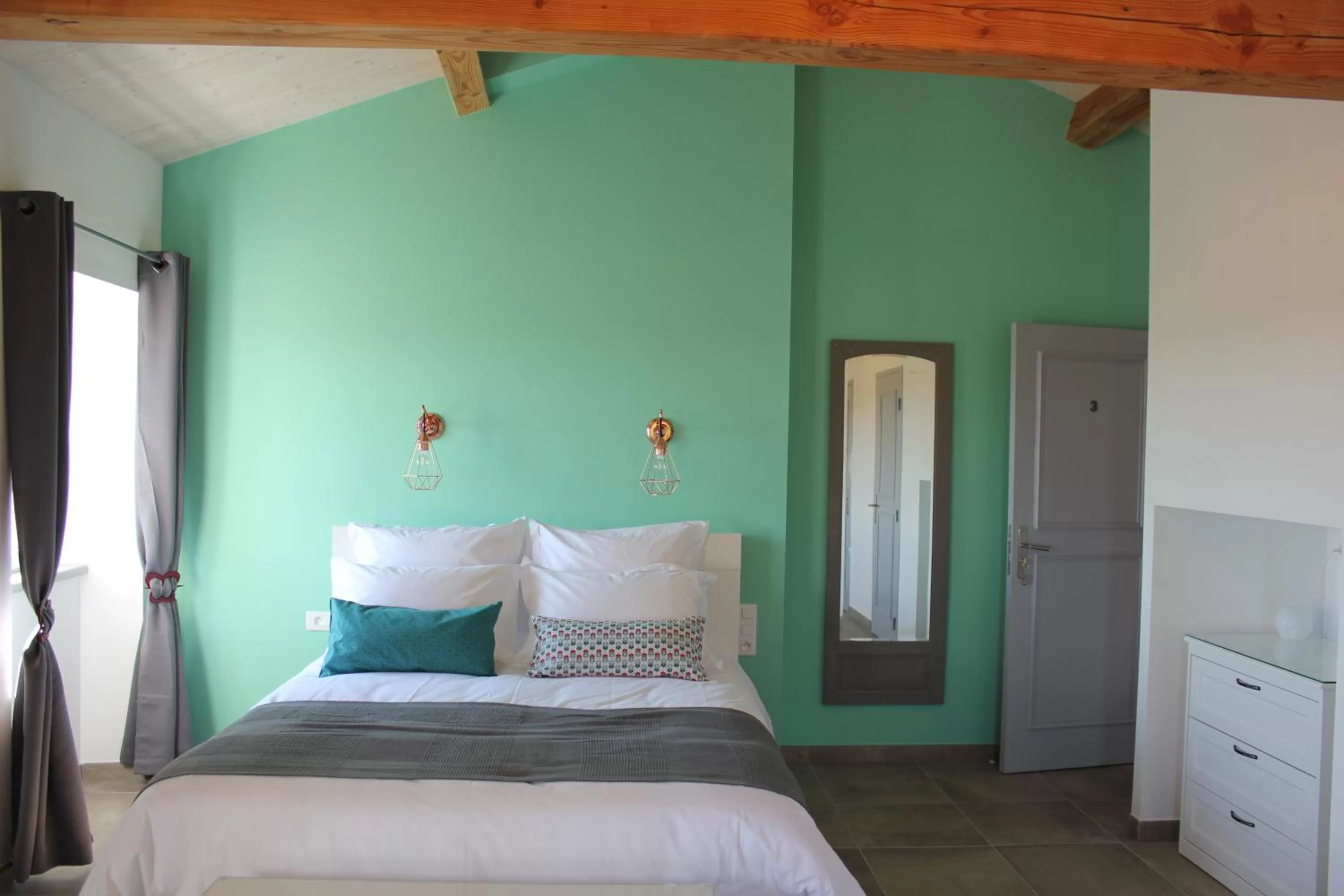 Photo of the whole room, Bed in DOMAINE FORVENT