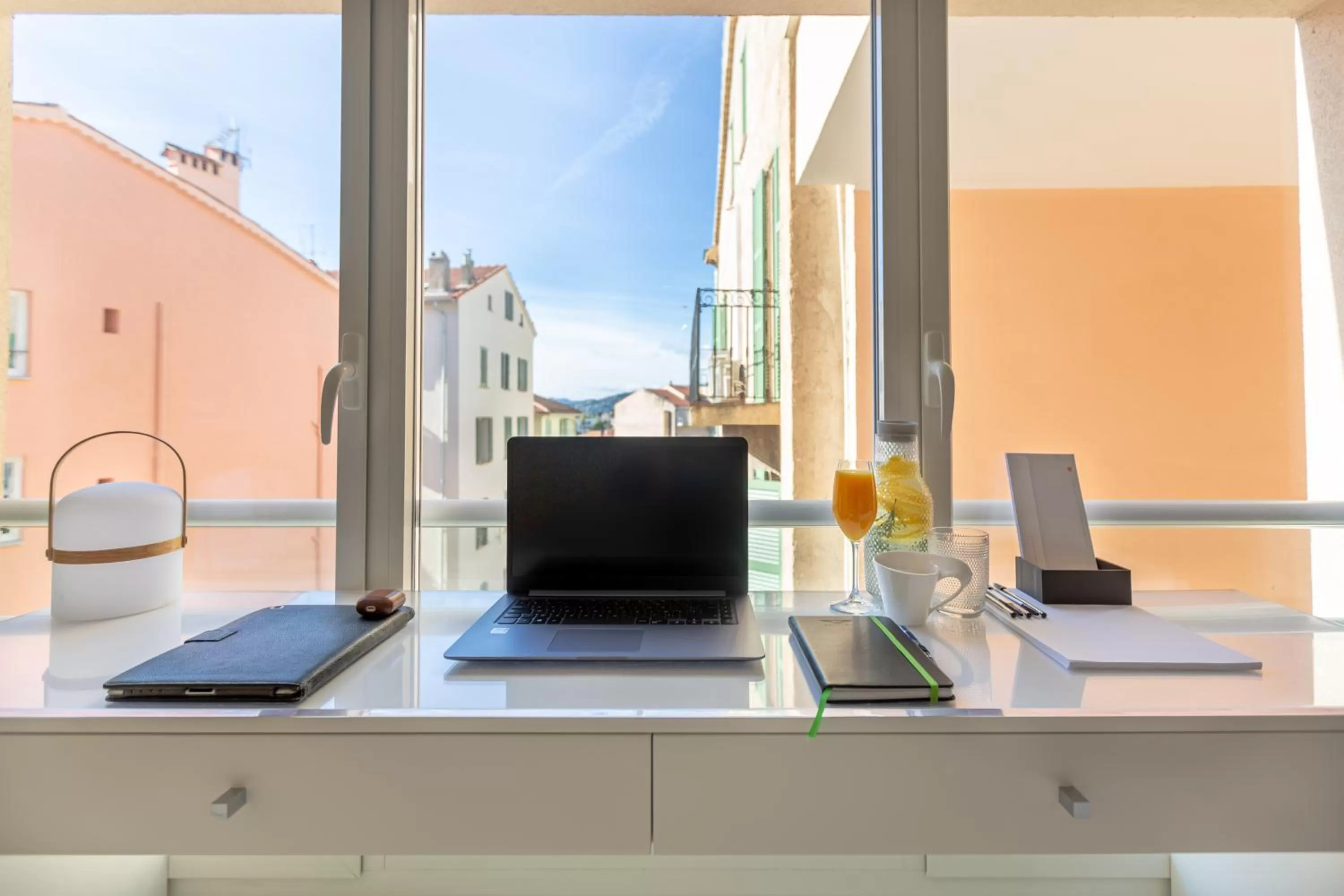 City view in Traverse Des Artistes