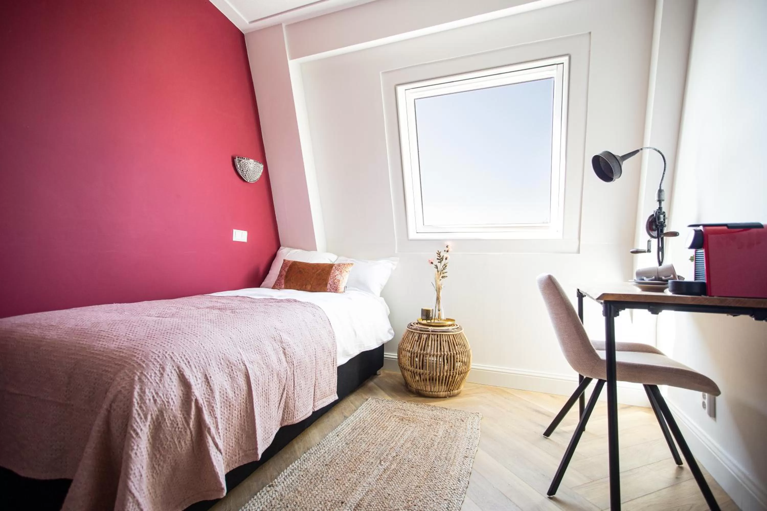 Photo of the whole room, Bed in Boutique Hotel Enkhuizen