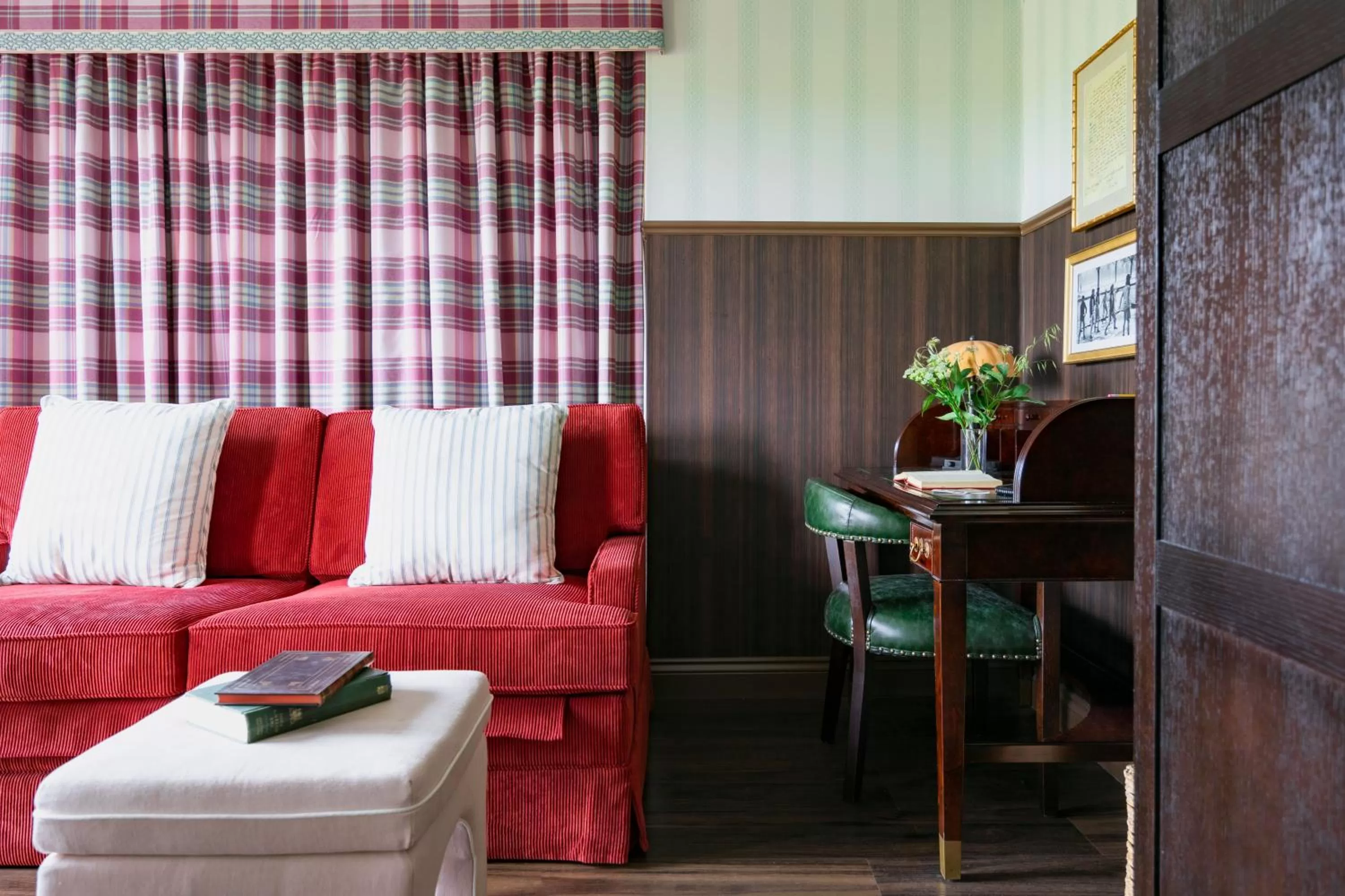 Seating area in Graduate by Hilton Cambridge