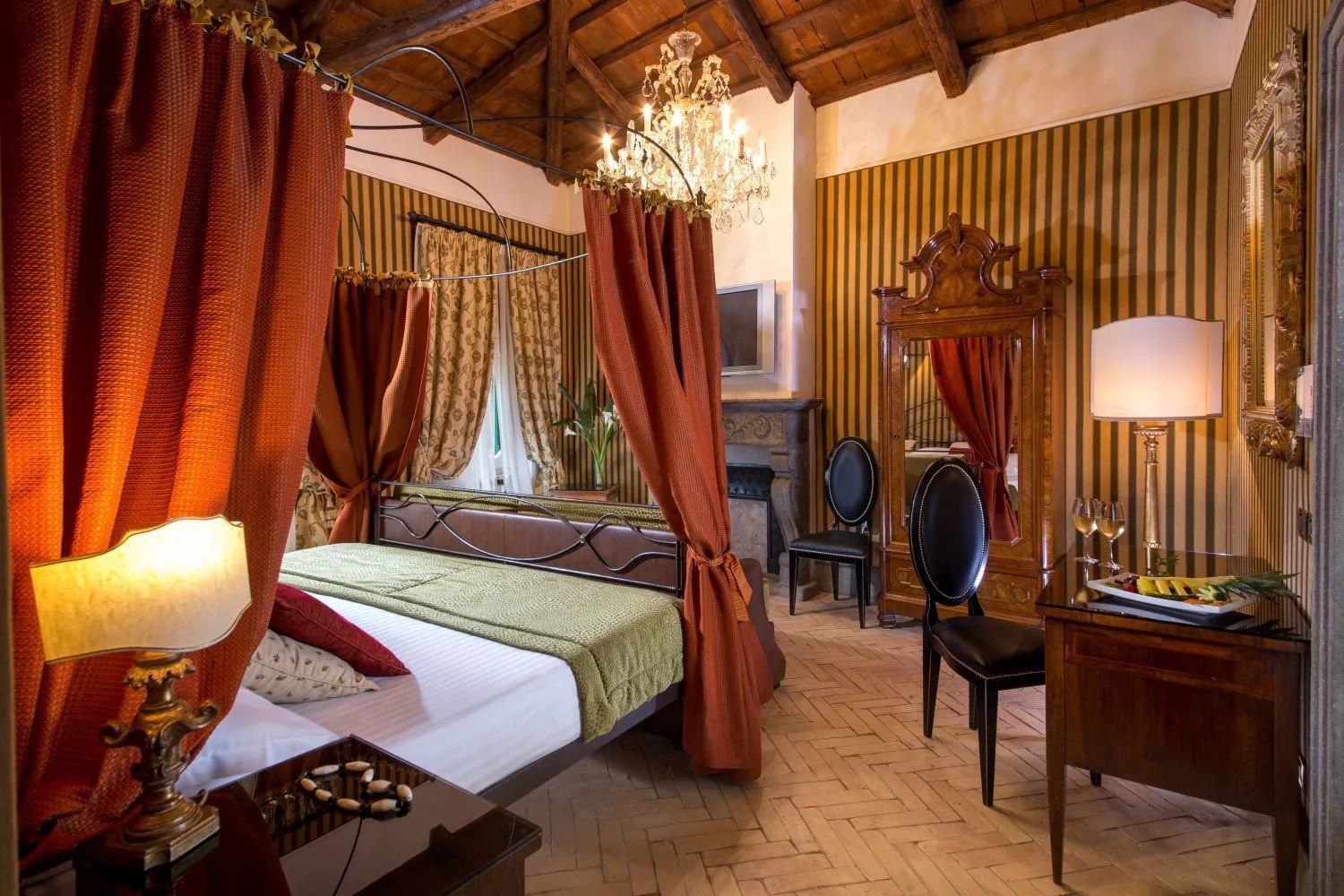 Suite with Garden View in The Inn at the Roman Forum Luxury Collection - The Inn At The Roman Forum