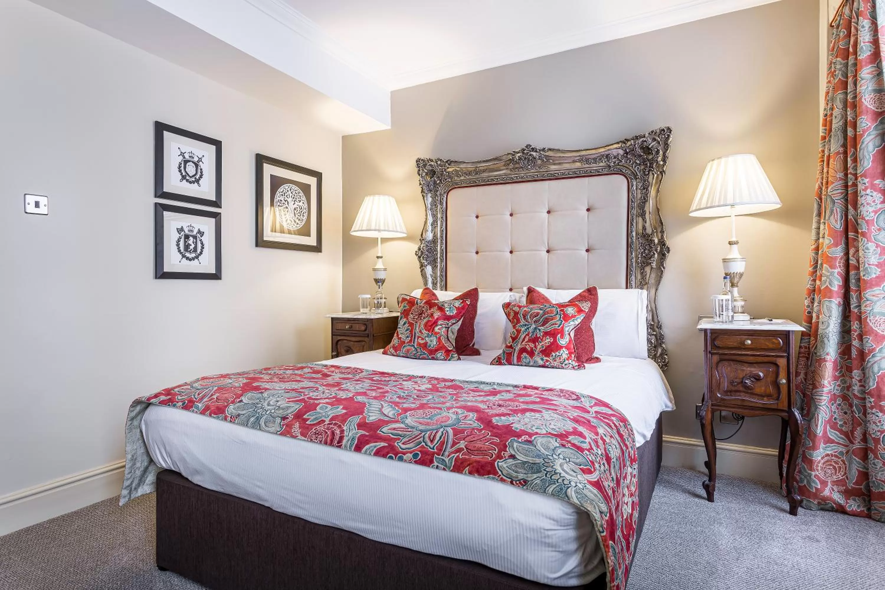 Bed in The Castle Hotel, Conwy, North Wales - The Coaching Inn Group