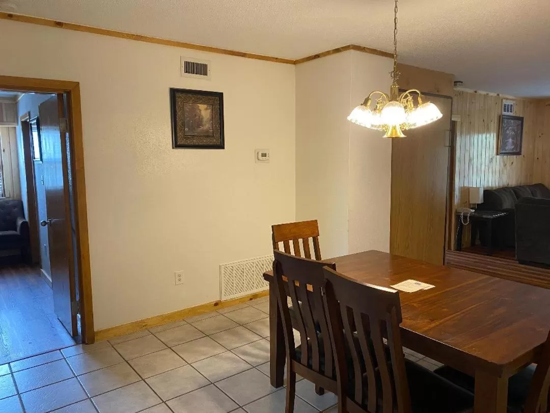 Zoders Inn and Suites