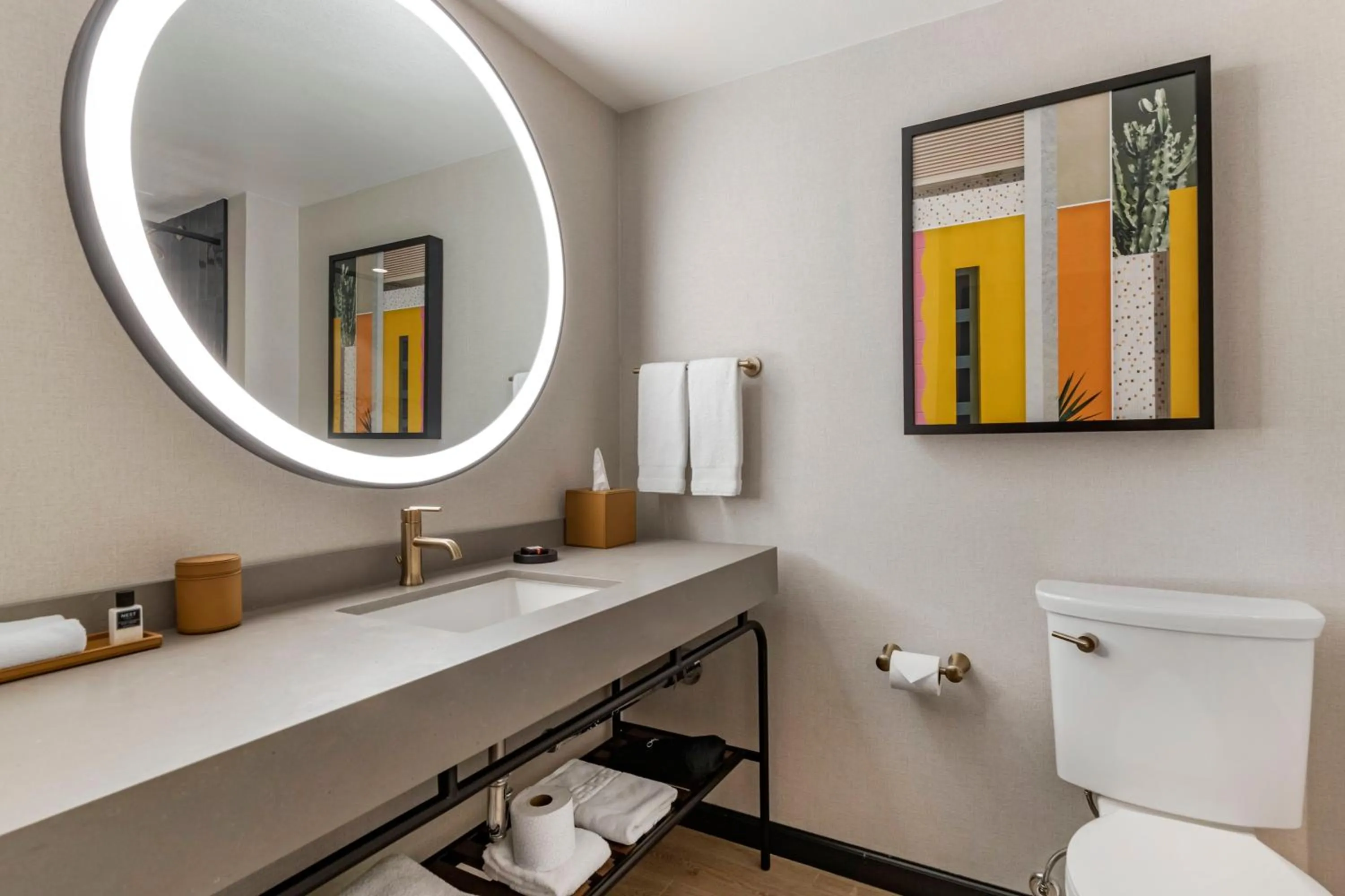 Photo of the whole room in Omni Austin Hotel Downtown