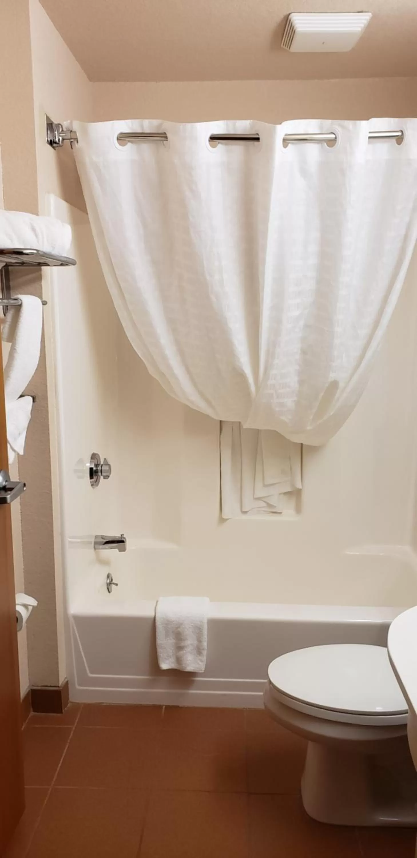 Microtel Inn & Suites by Wyndham Wellsville