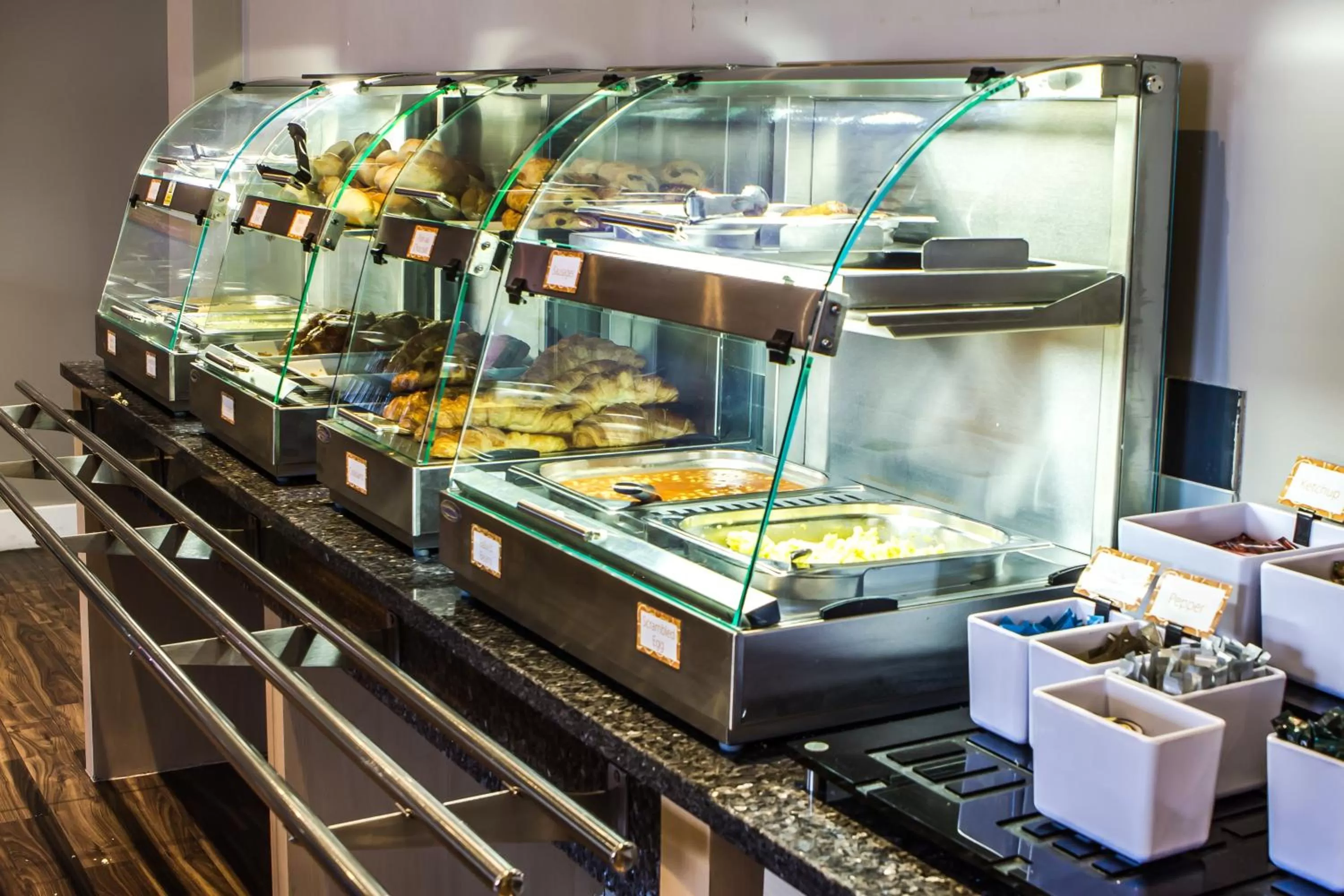 Breakfast in Holiday Inn Express Royal Docks by IHG