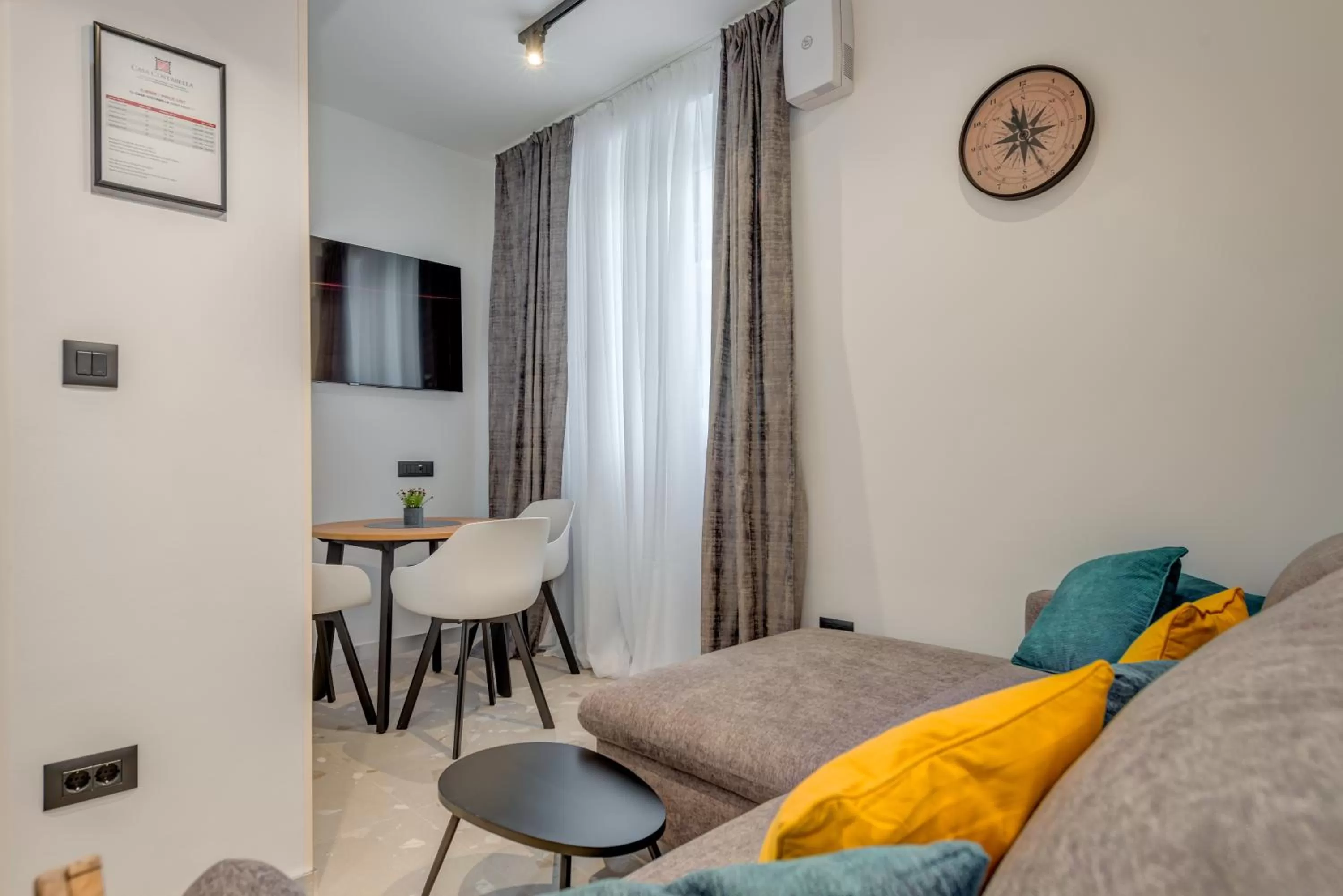 Living room, Bed in Casa Costabella