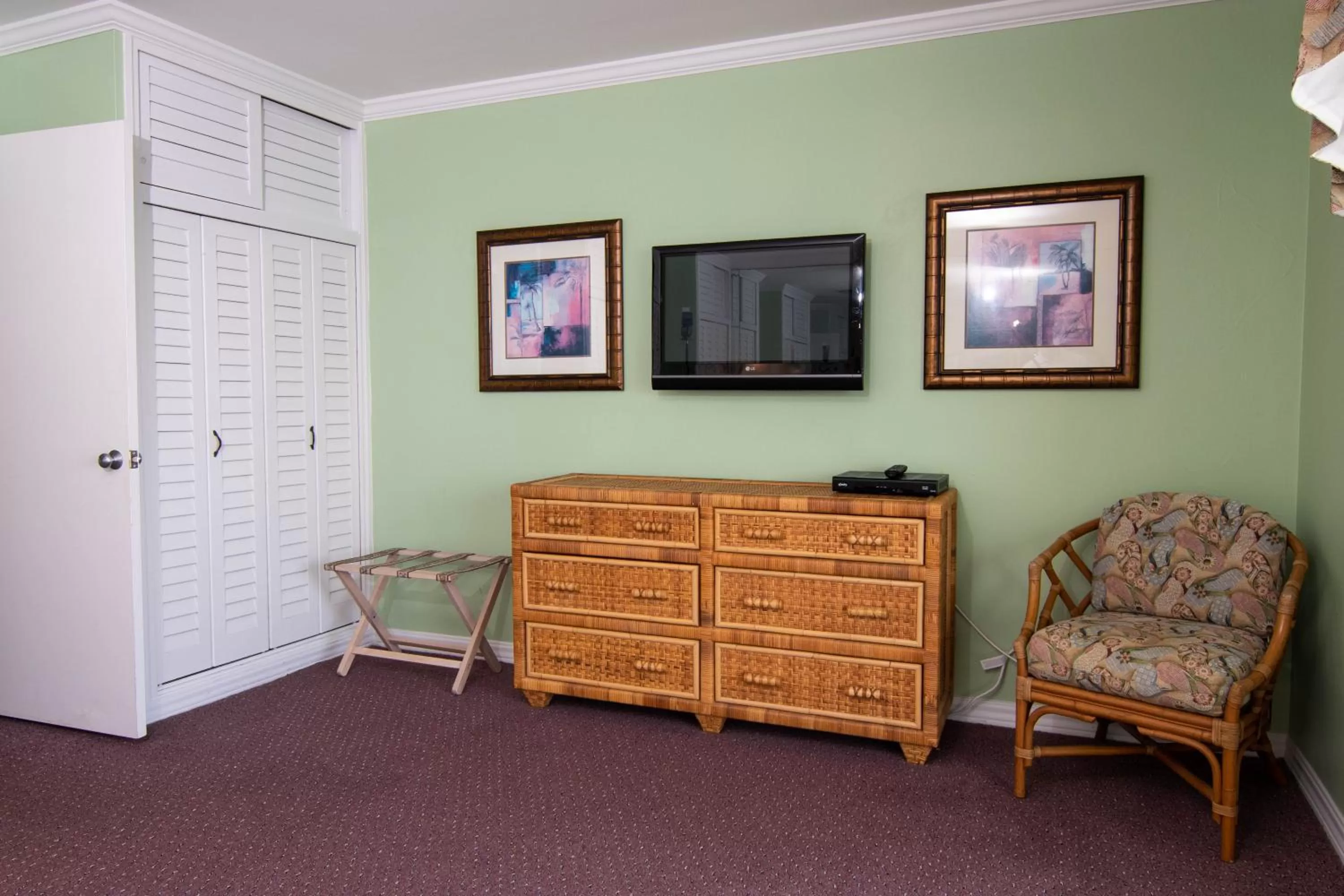 Seating Area in Palm Beach Waterfront Condos - Full Kitchens!