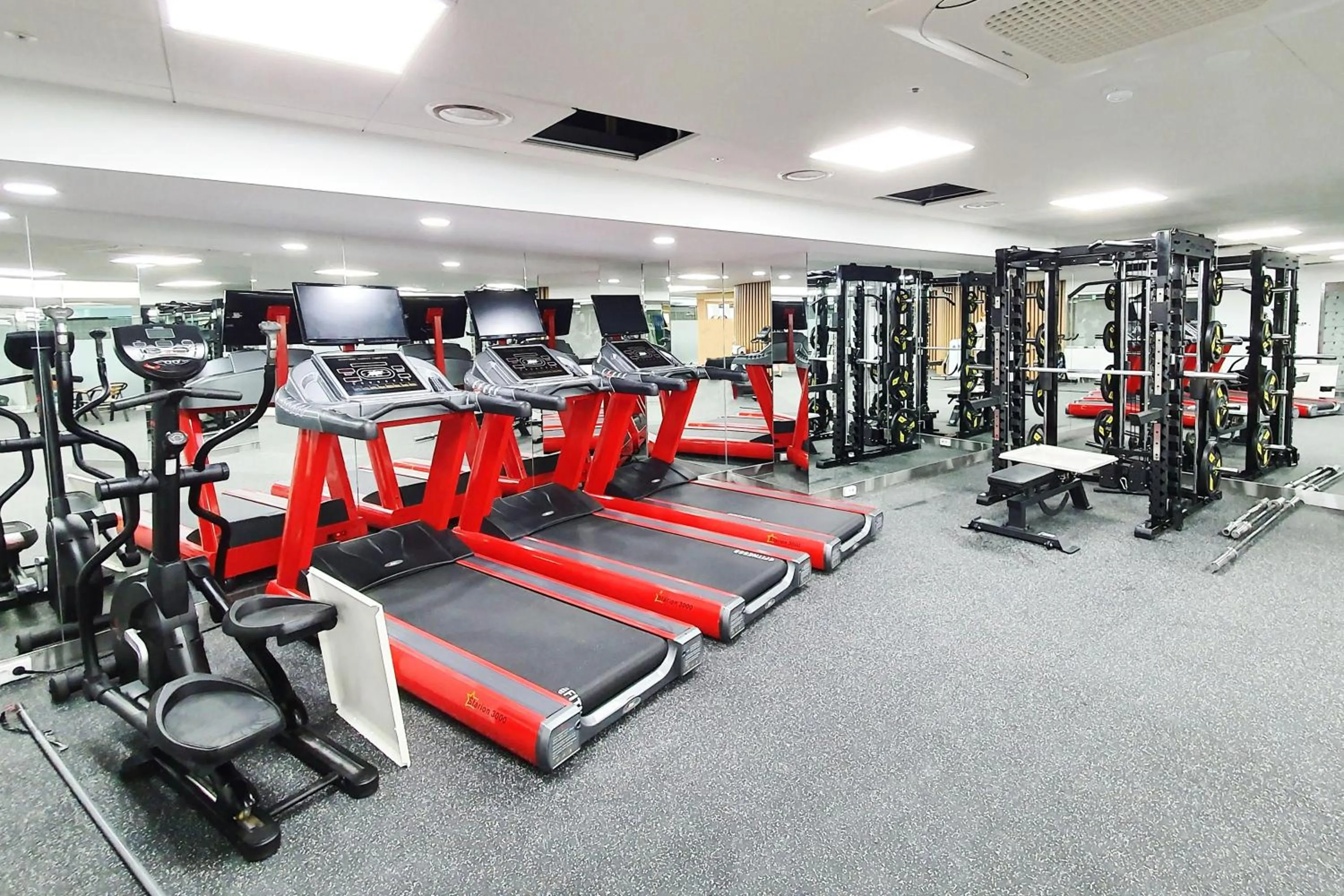 Fitness centre/facilities in Commodore Hotel Busan