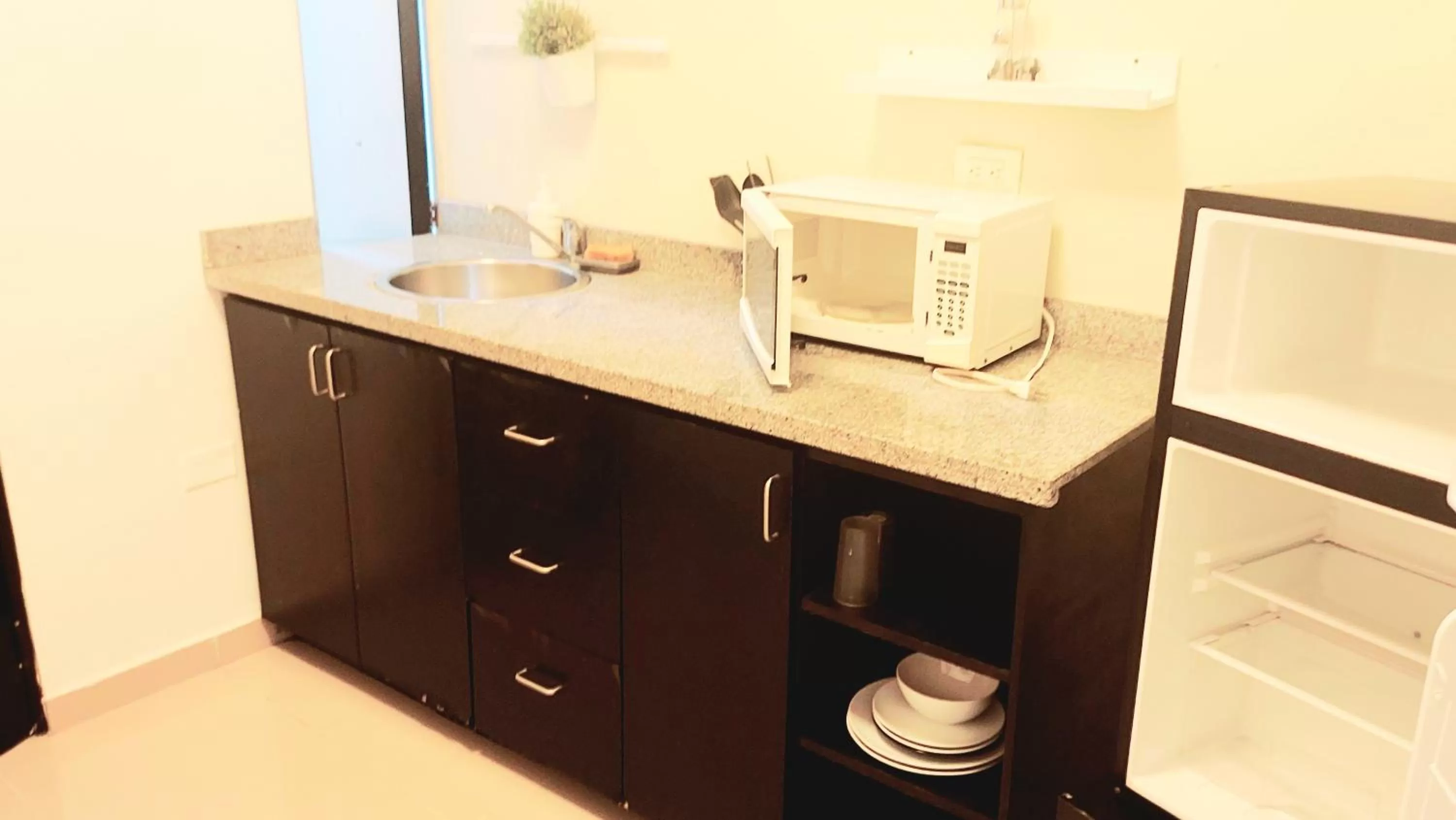 Budget Double Room in Tobiah Casa Reyes