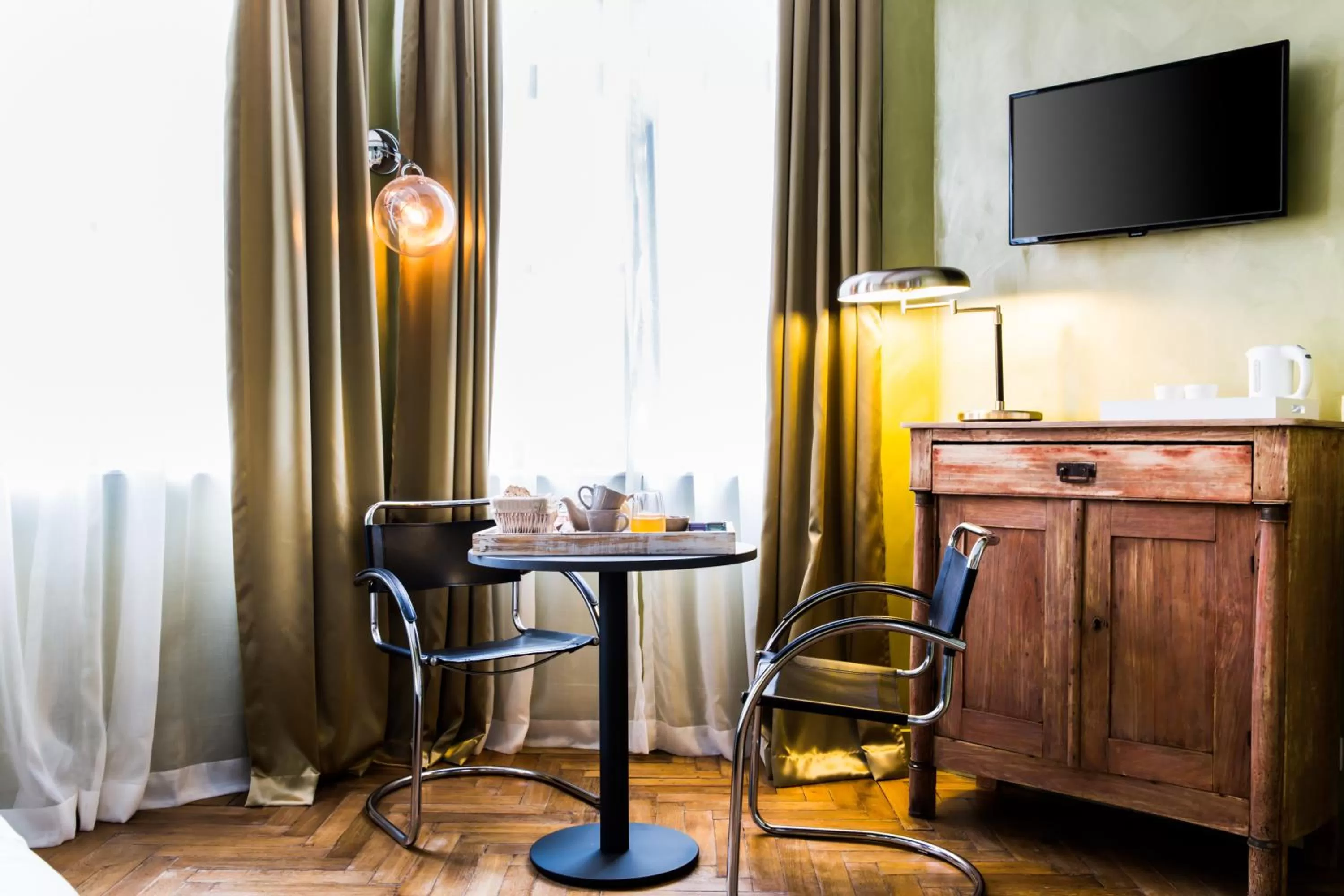 Coffee/tea facilities in BnB City