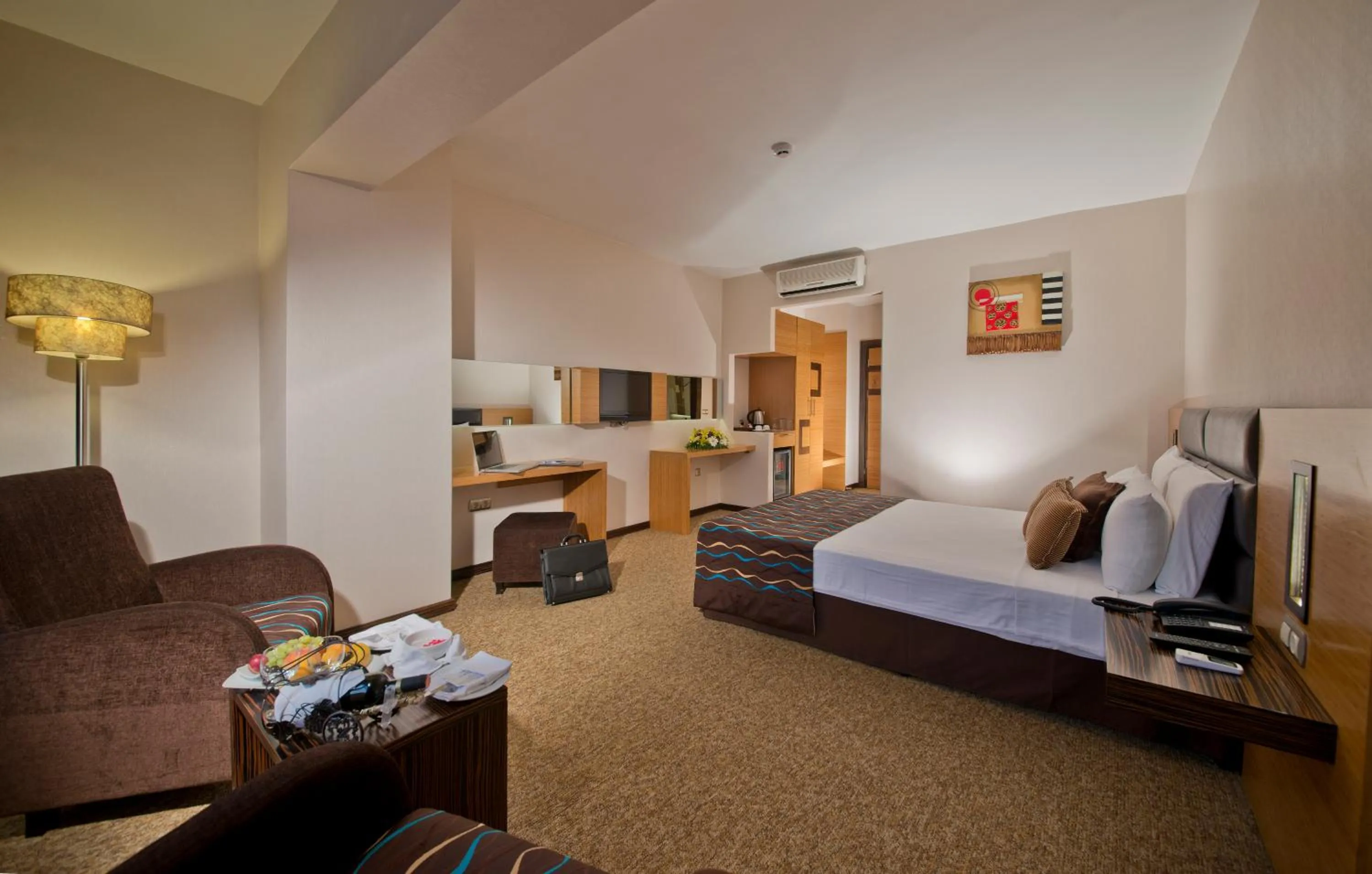 Photo of the whole room, Bed in North Point Hotel