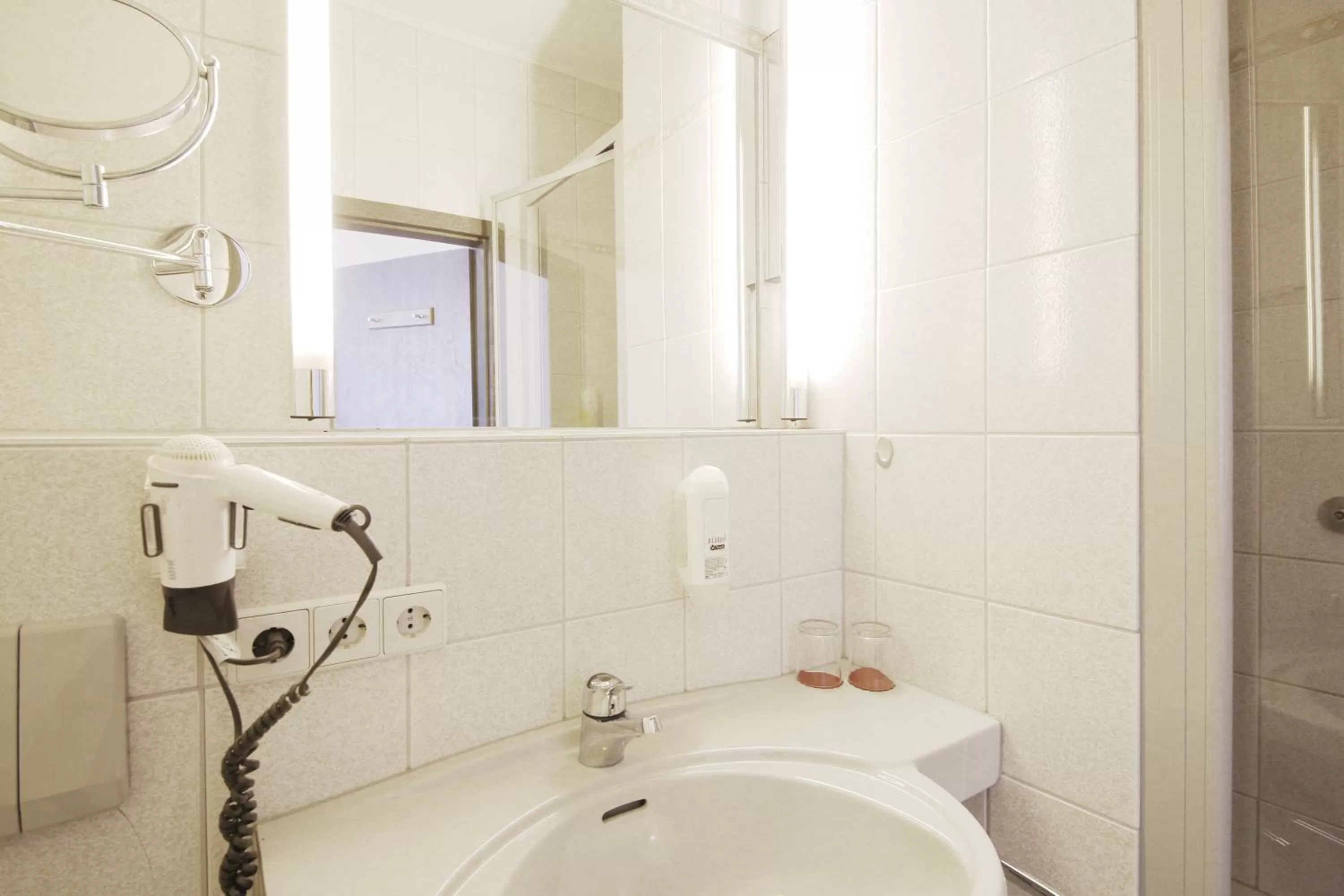 Toilet in Hotel Kick