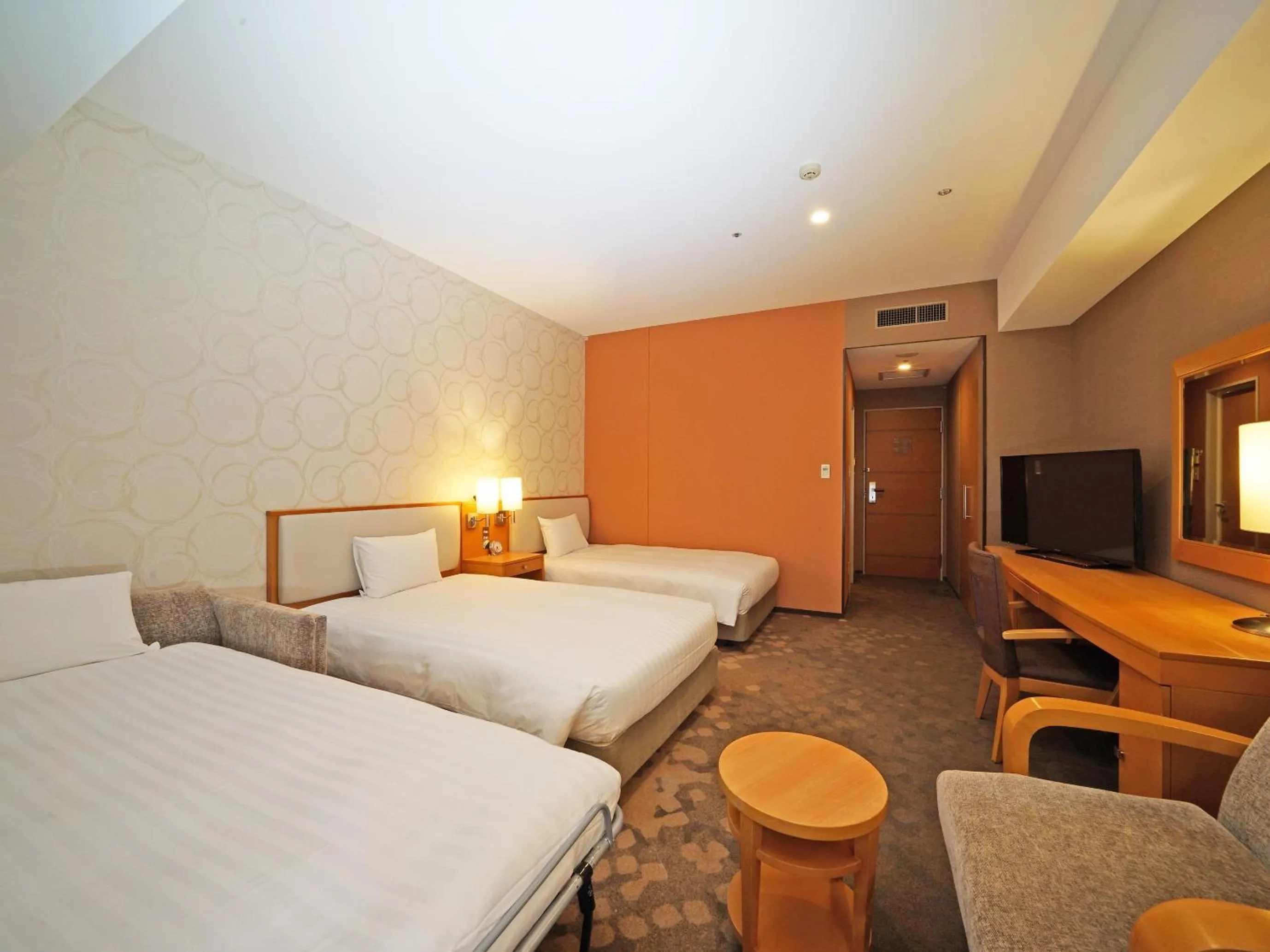 Photo of the whole room, Bed in LOISIR HOTEL SHINAGAWA SEASIDE