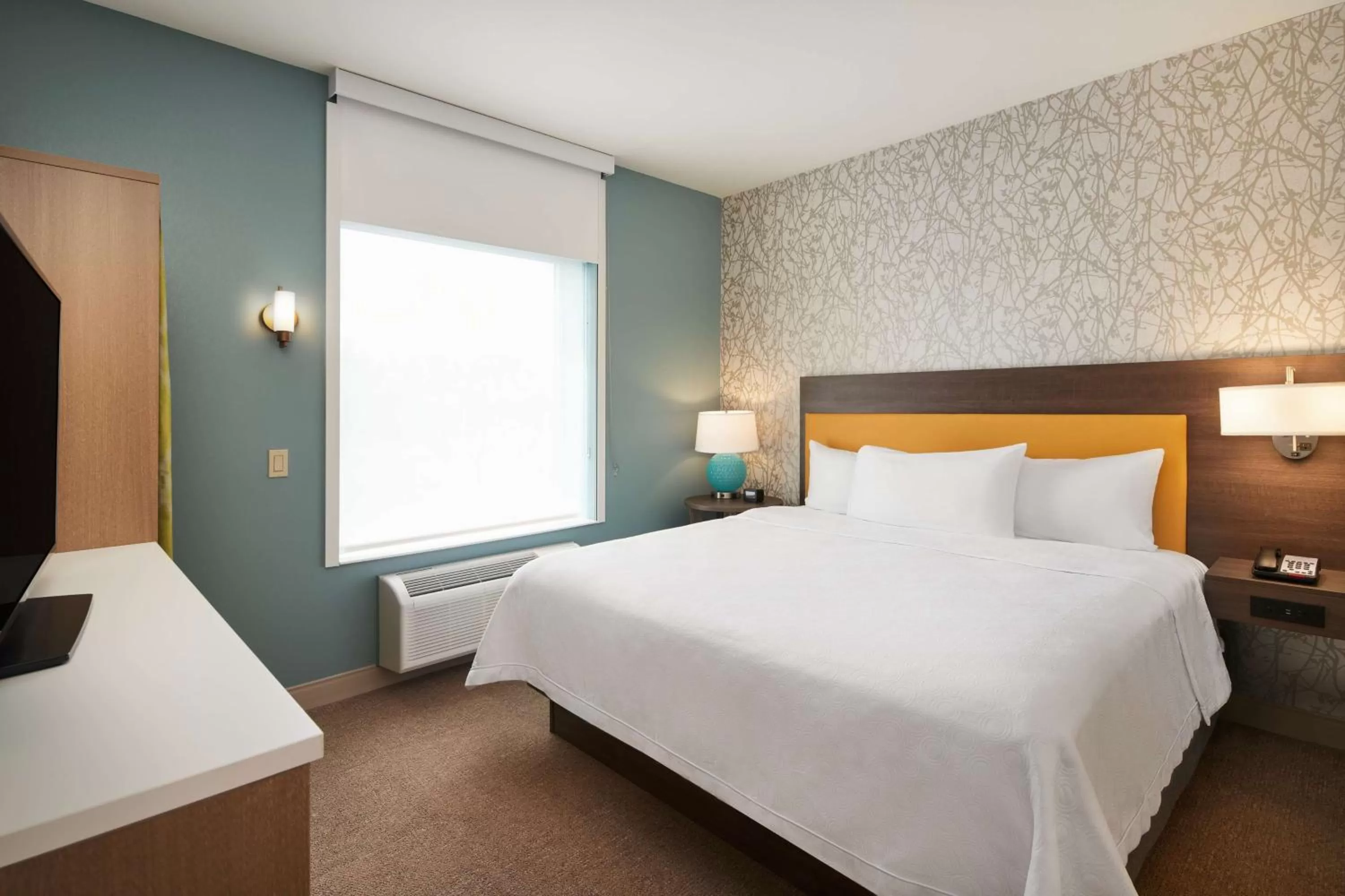 Bed in Home2 Suites By Hilton Palm Bay I 95