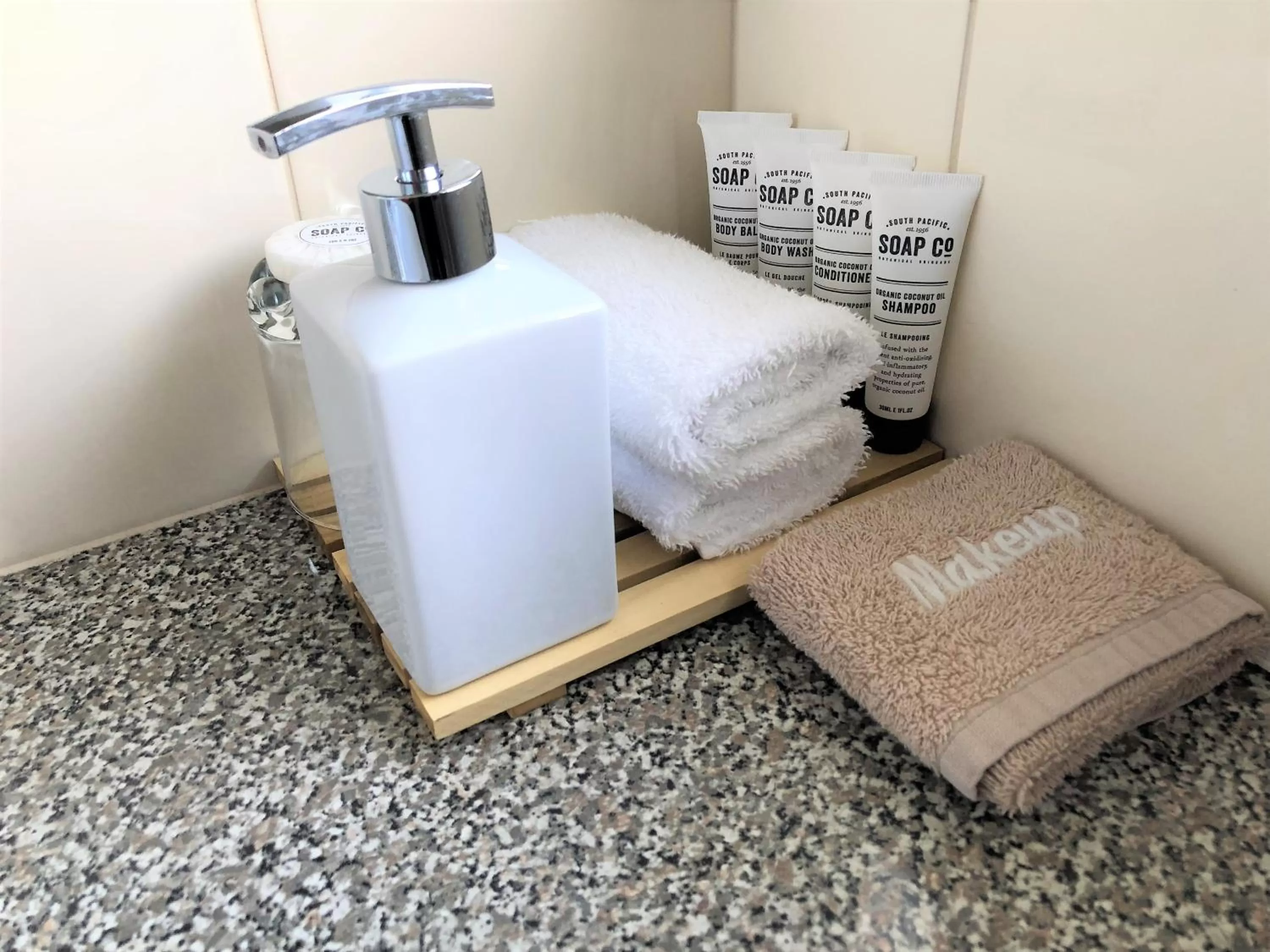 Bathroom in Bella Vista Motel Te Anau