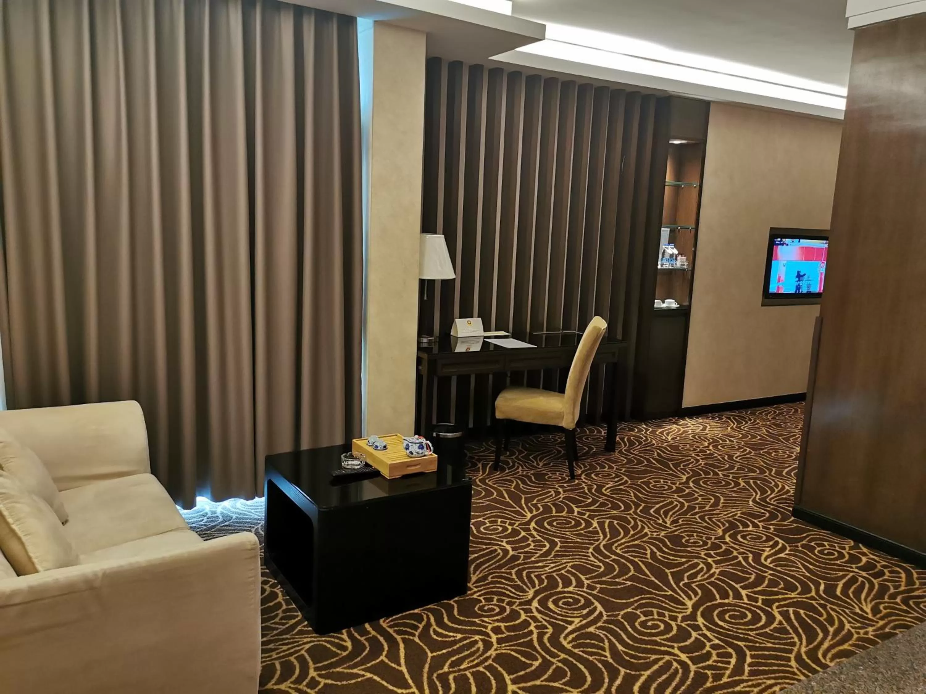 People in Hua Shi Hotel