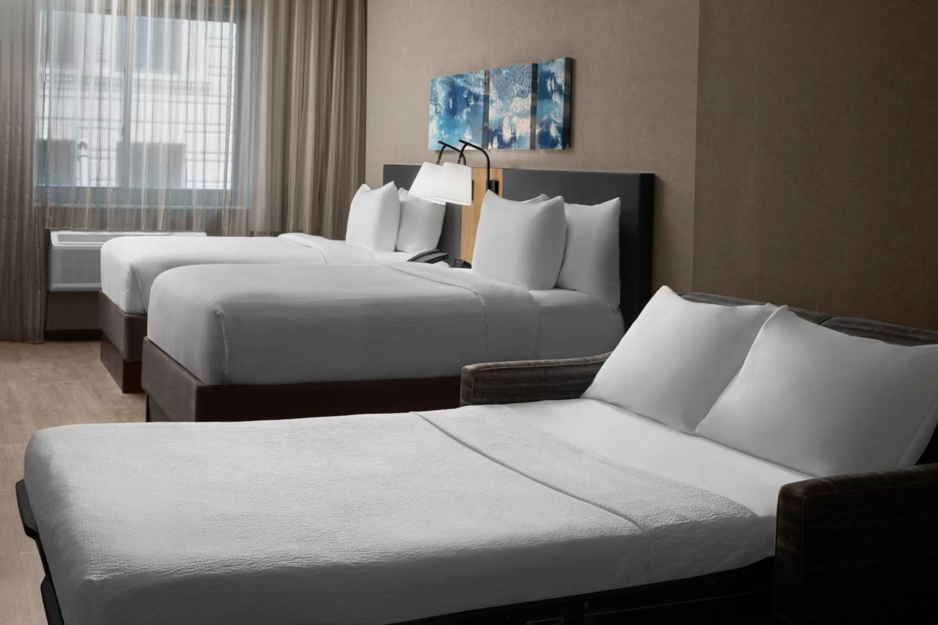 Photo of the whole room, Bed in Courtyard by Marriott New York World Trade Center Area