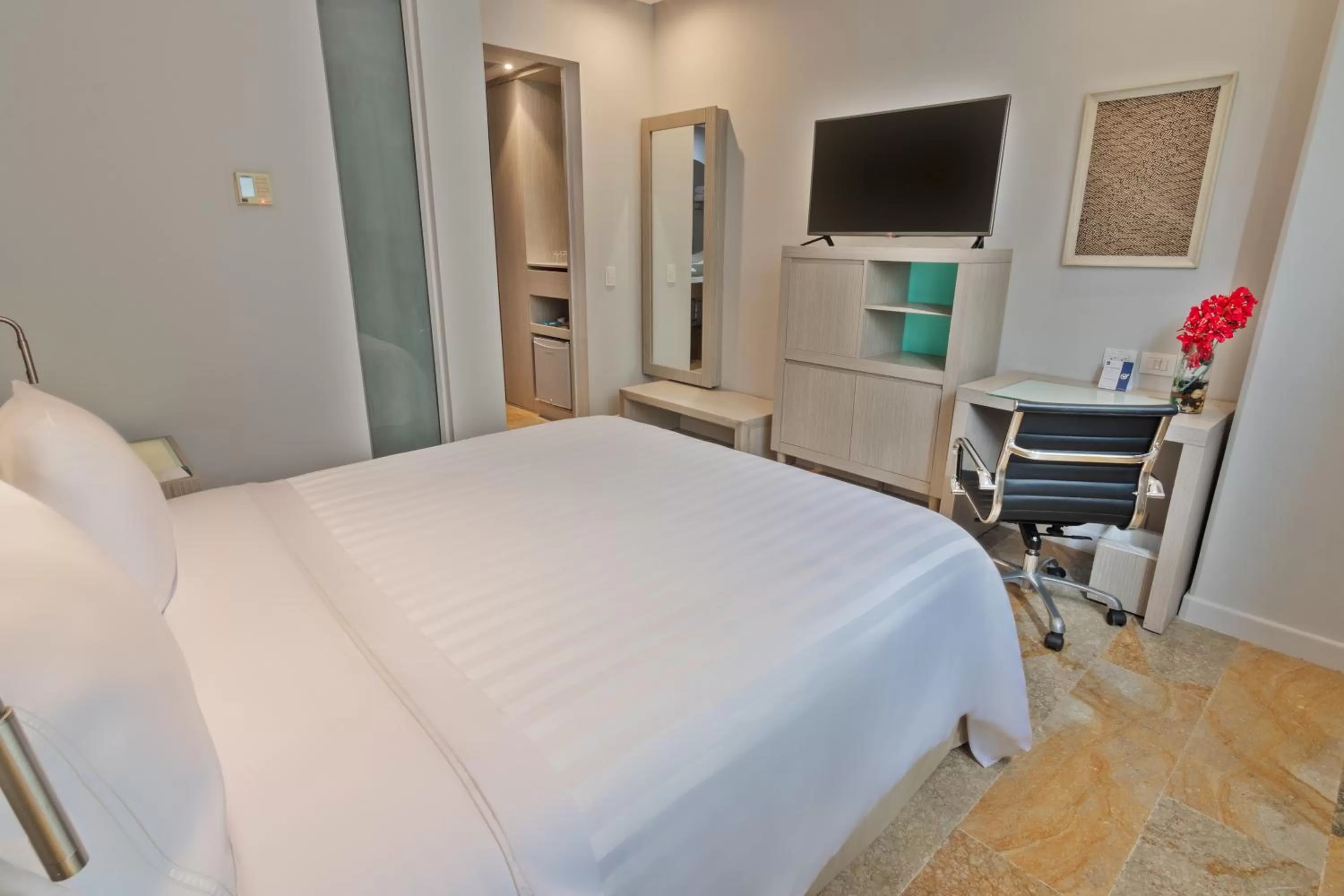 Photo of the whole room, Bed in GHL Hotel Monteria