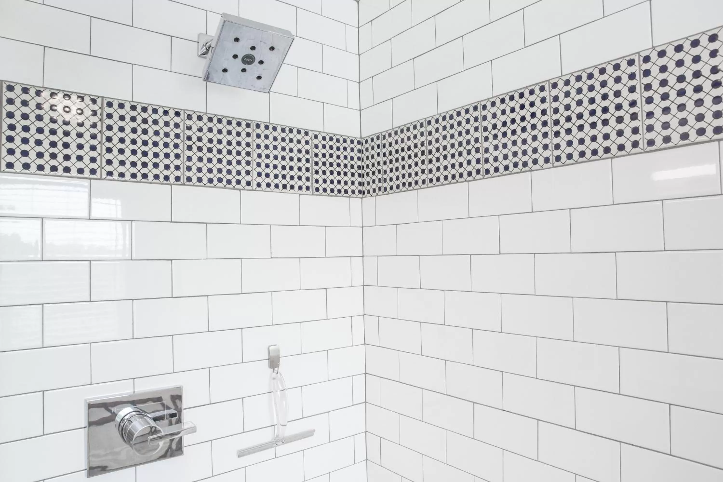 Shower in The Eden House Vineyard