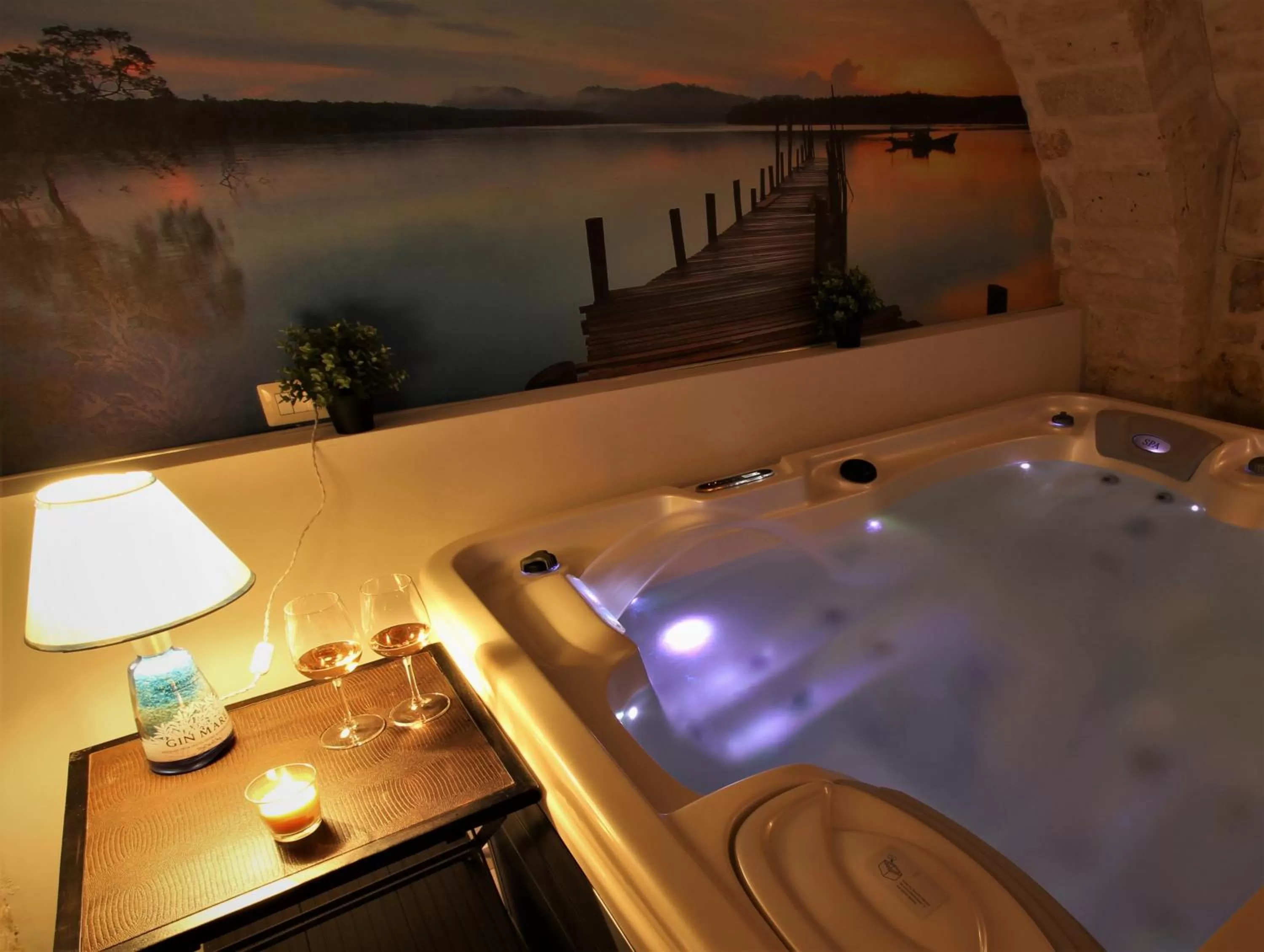 Swimming pool in Albergo Diffuso Dimora Rossi B&B