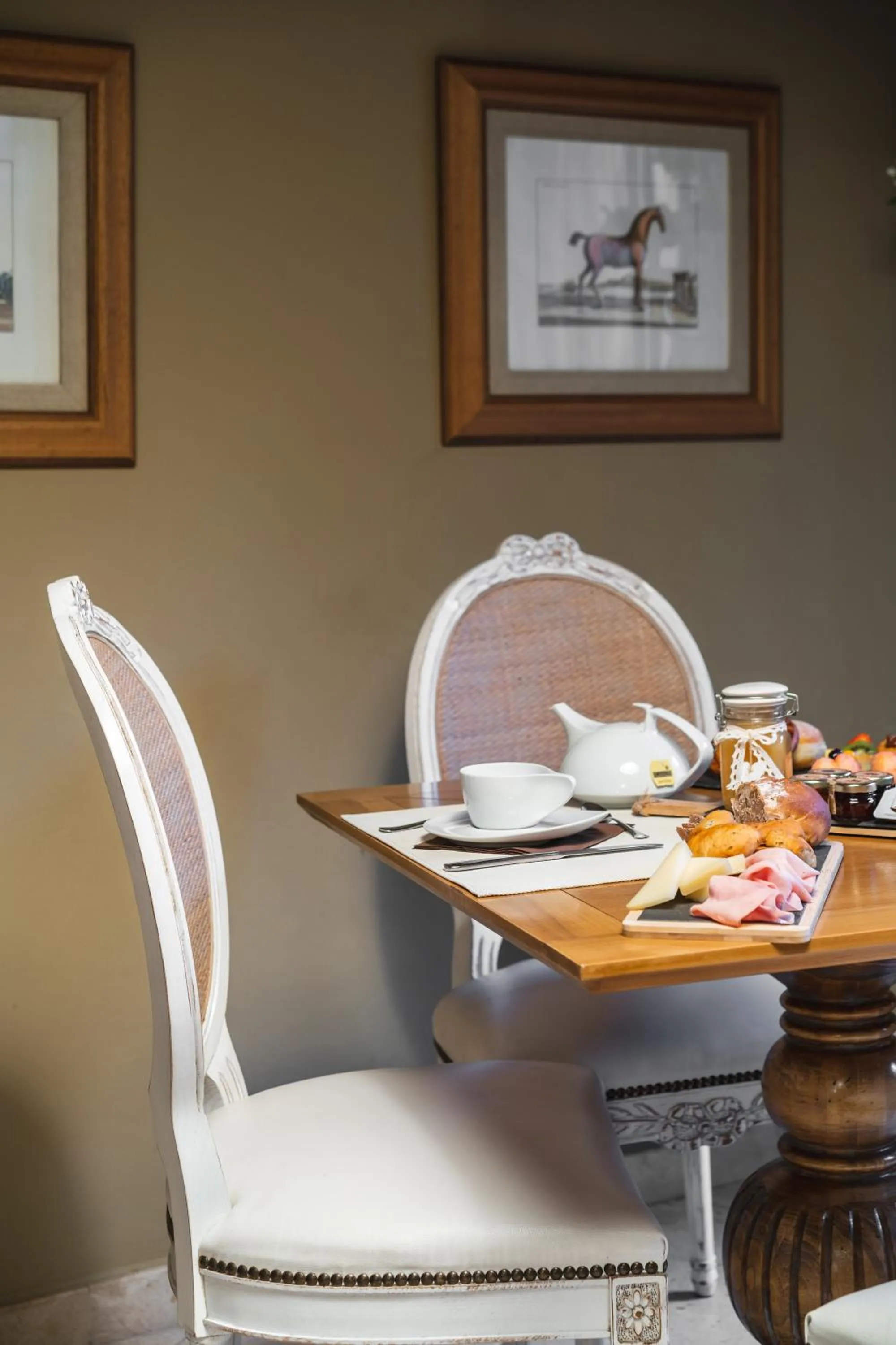 Coffee/tea facilities in La Locanda Del Conte Mameli - Boutique Hotel & Suite SPA