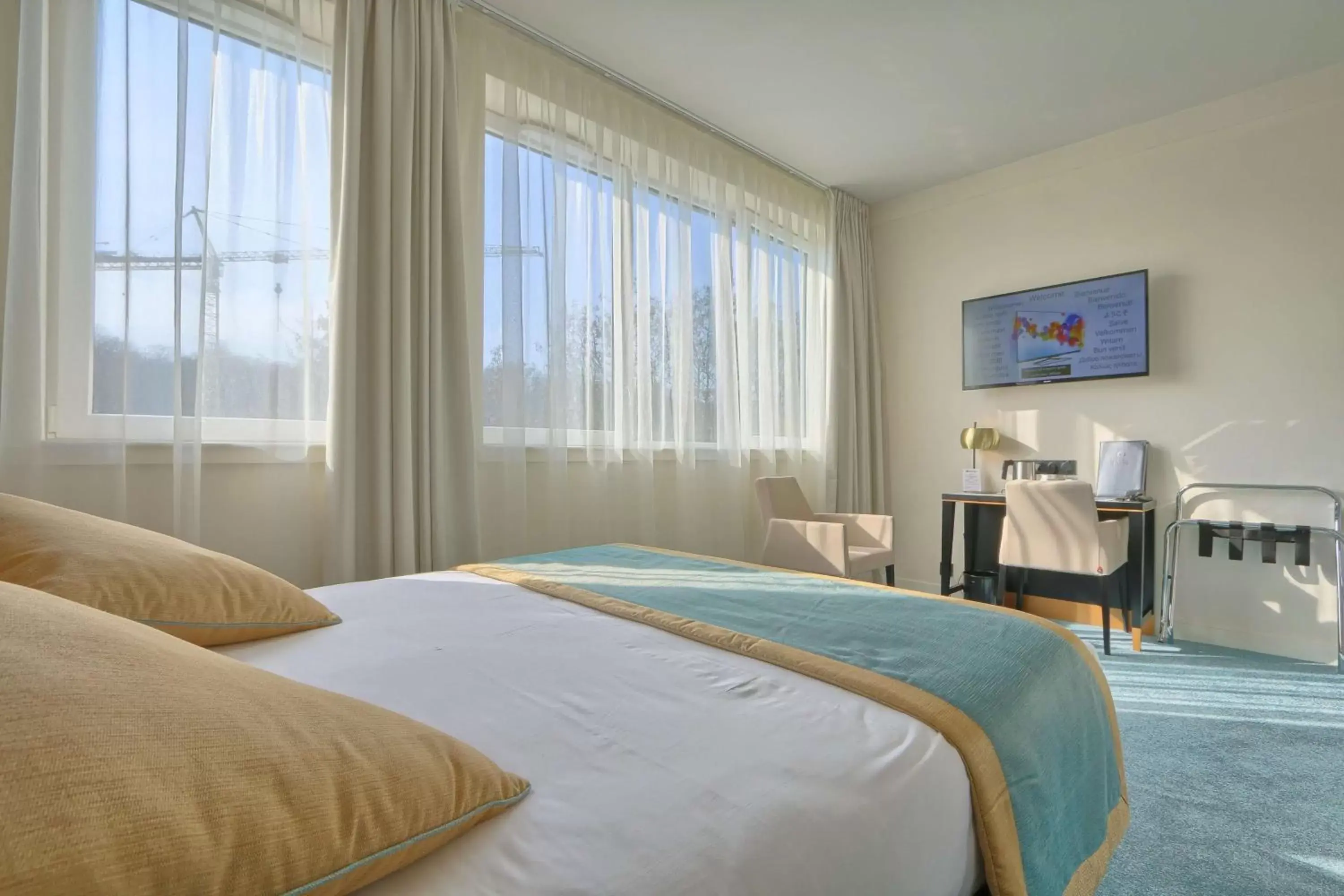 Classic Single Room - single occupancy in Best Western Hôtel Journel Paris Sud Classic Single Room - single occupancy in Best Western Hôtel Journel Paris Sud