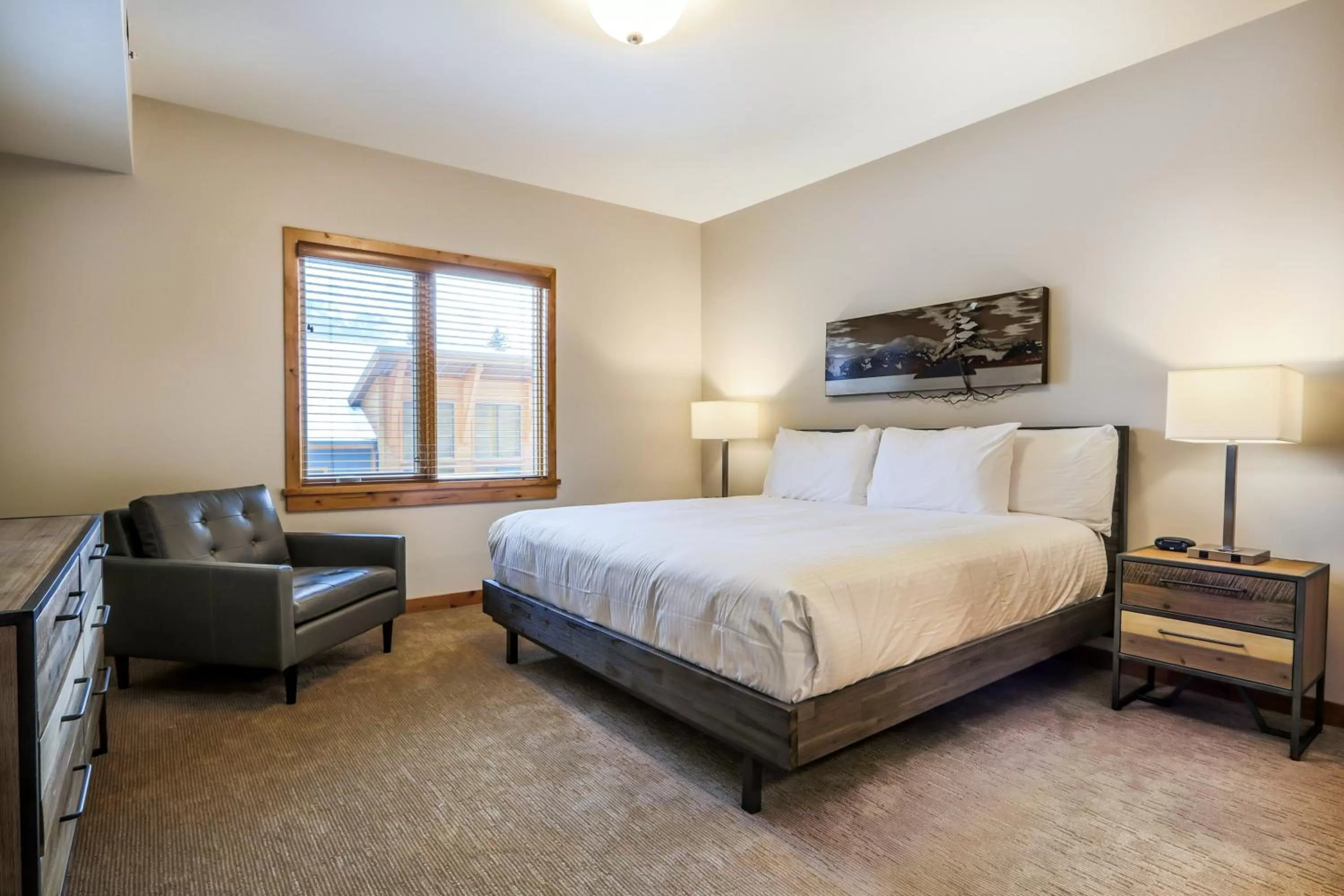 Bedroom, Bed in Spring Creek Vacations