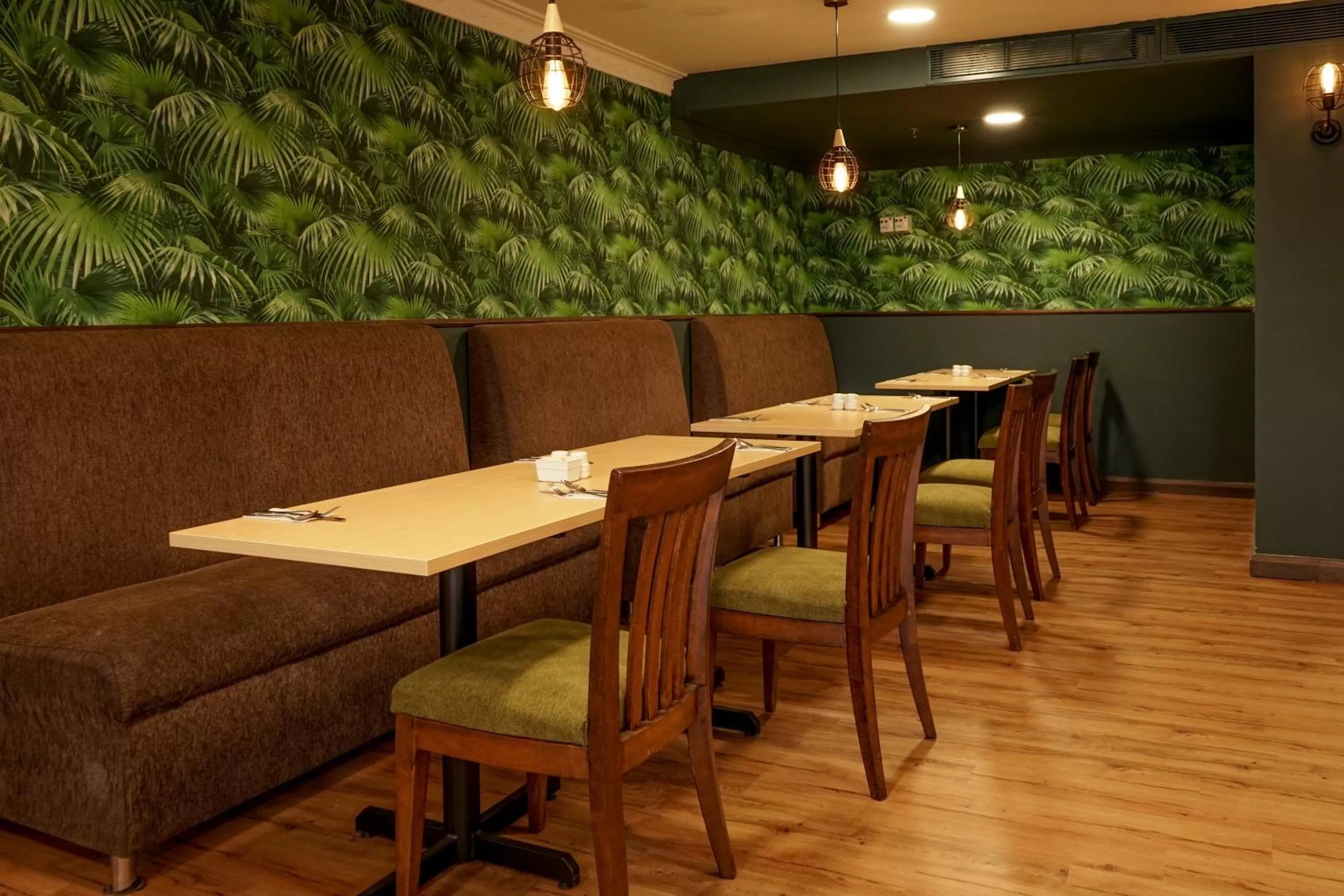 Restaurant/places to eat in Shahzan Hotel Kuantan, Trademark Collection by Wyndham