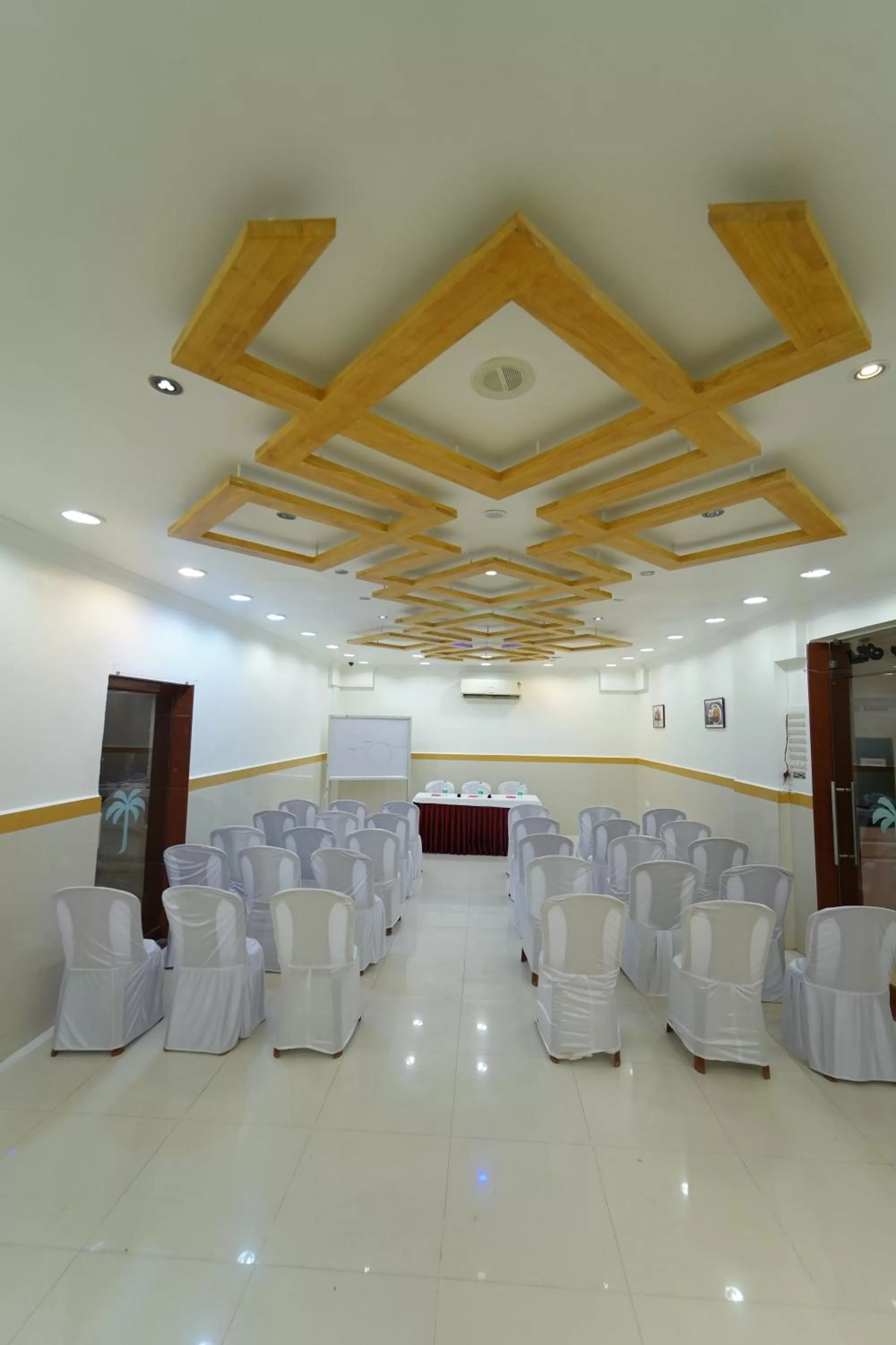 Meeting/conference room in Hotel Palmyra Grand Inn