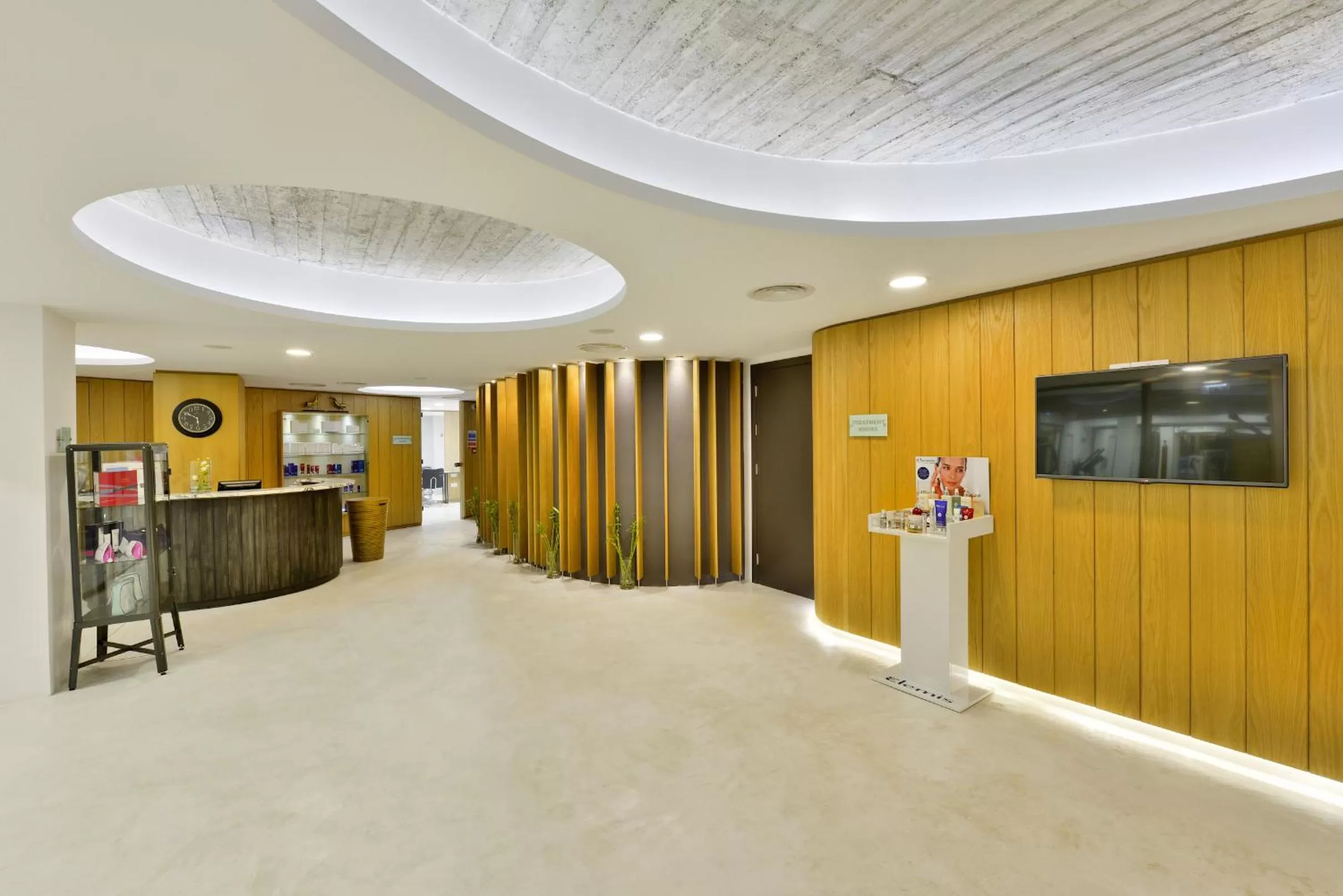 Spa and wellness centre/facilities in Napa Mermaid Hotel & Suites