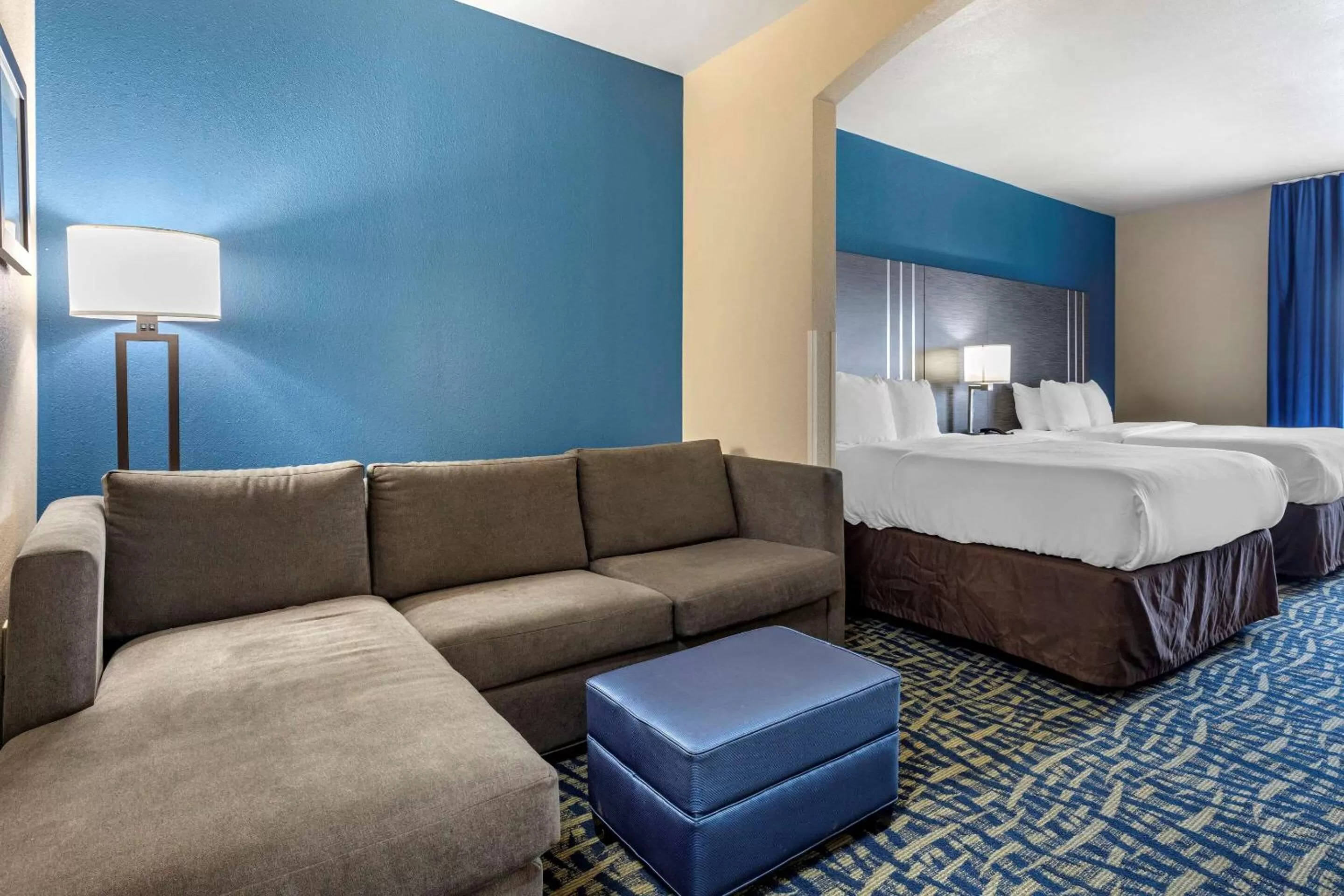 Photo of the whole room, Bed in Comfort Inn & Suites Pauls Valley - City Lake