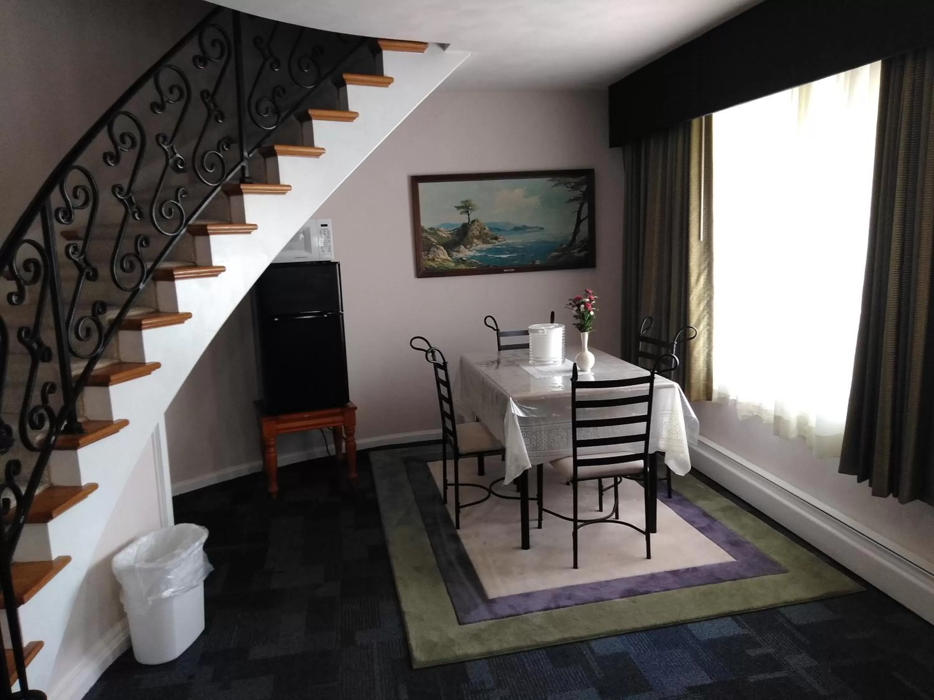 Dining area in The Cardinal Inn