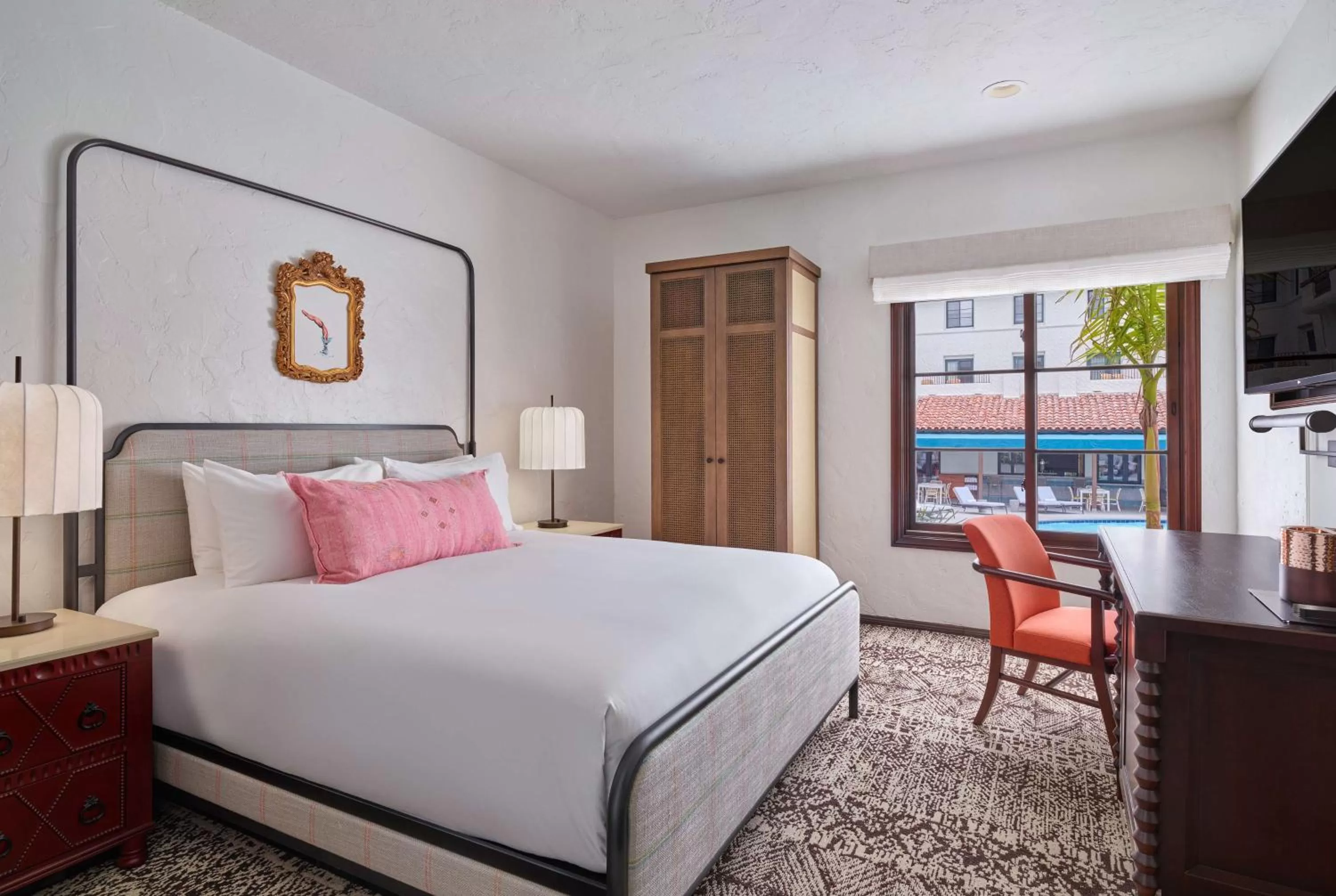 Photo of the whole room, Bed in Mar Monte Hotel, in The Unbound Collection by Hyatt