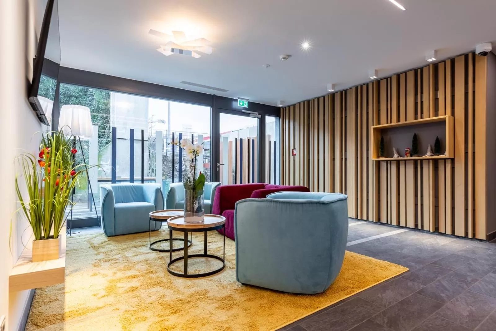 Communal lounge/ TV room in Serways Hotel Hösel