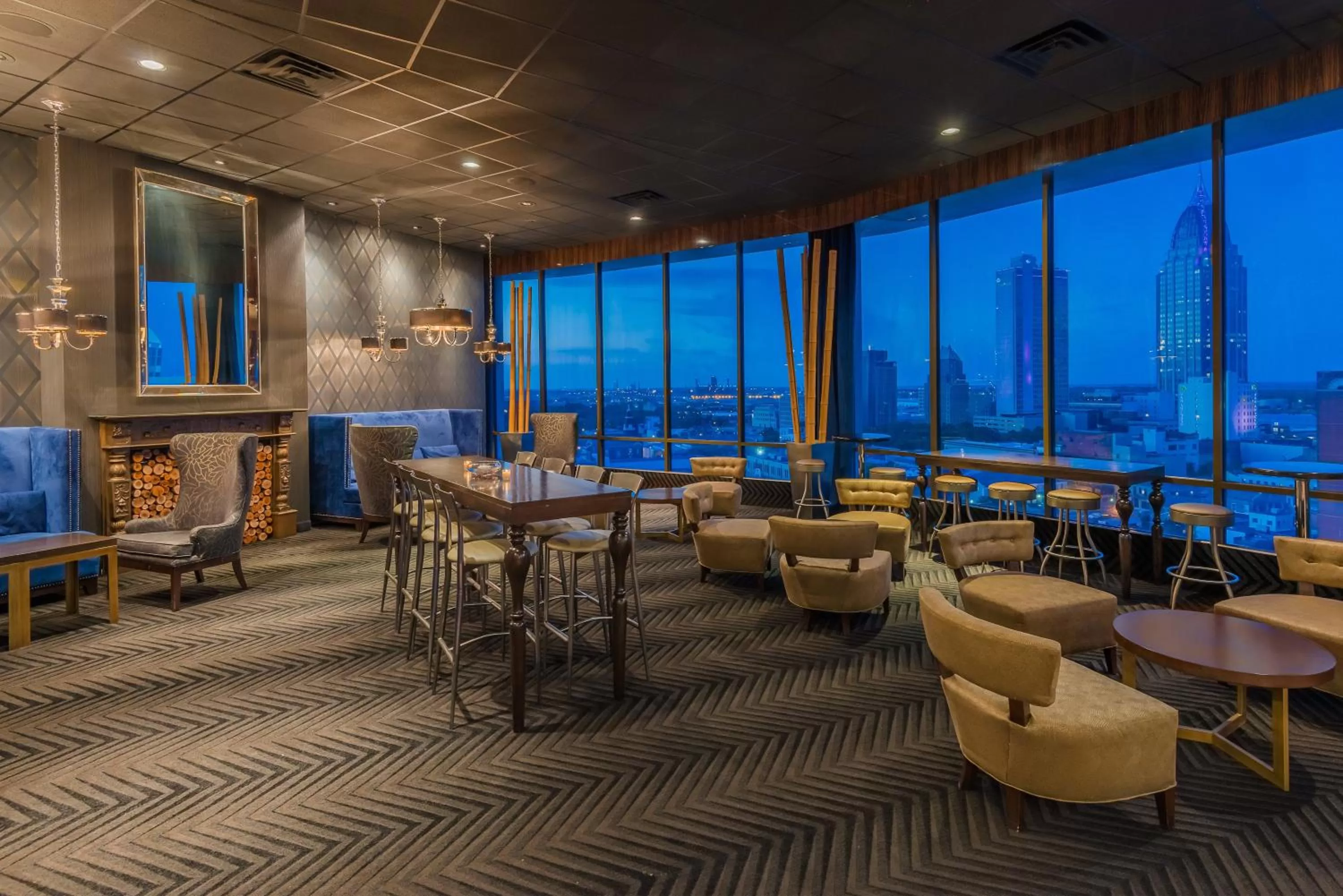 Lounge or bar in Holiday Inn Mobile Downtown Historic District by IHG