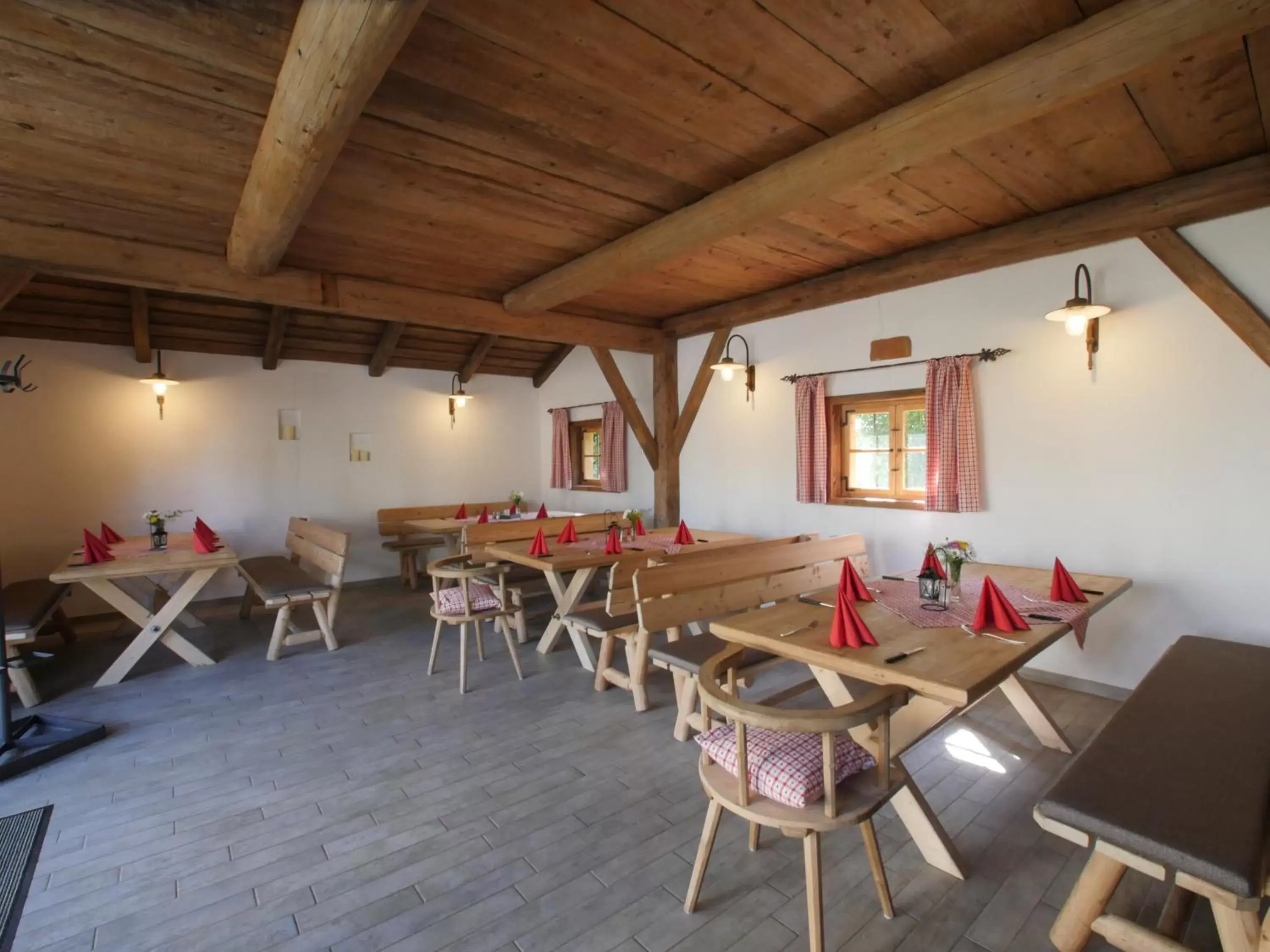 Wirtshaus Zur Bina Wirtshaus Zur Bina