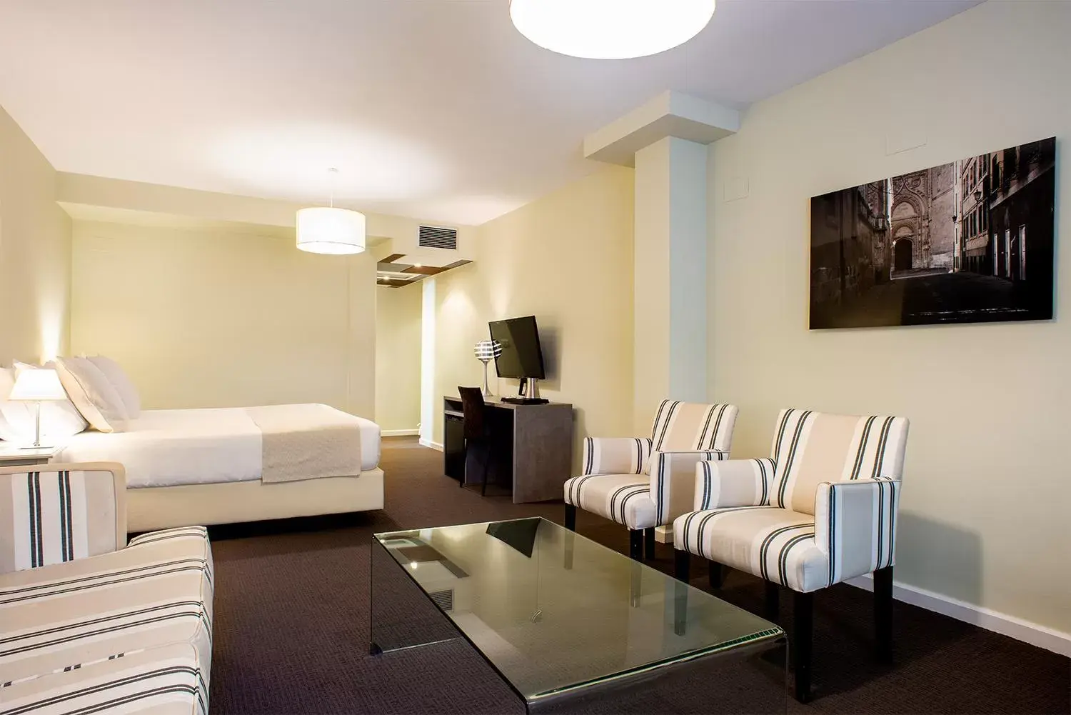 Superior Double or Twin Room in Ikonik Plaza Mercado Superior Double or Twin Room in Ikonik Plaza Mercado