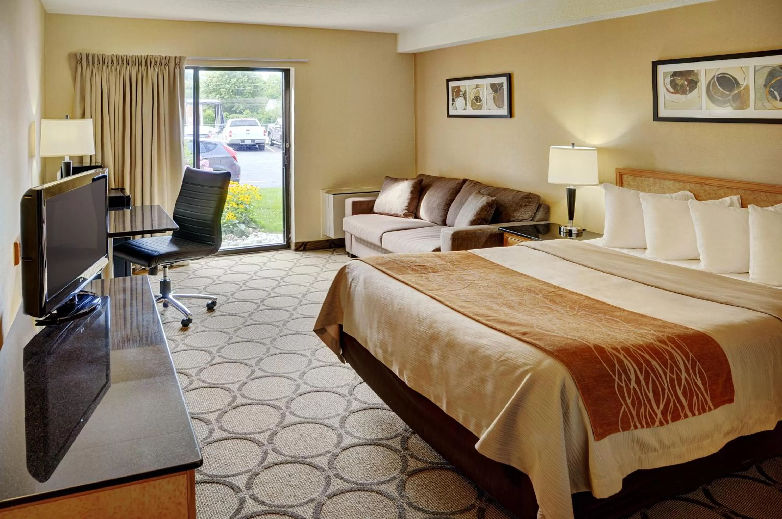 Superior Queen Room - Ground Floor in Comfort Inn