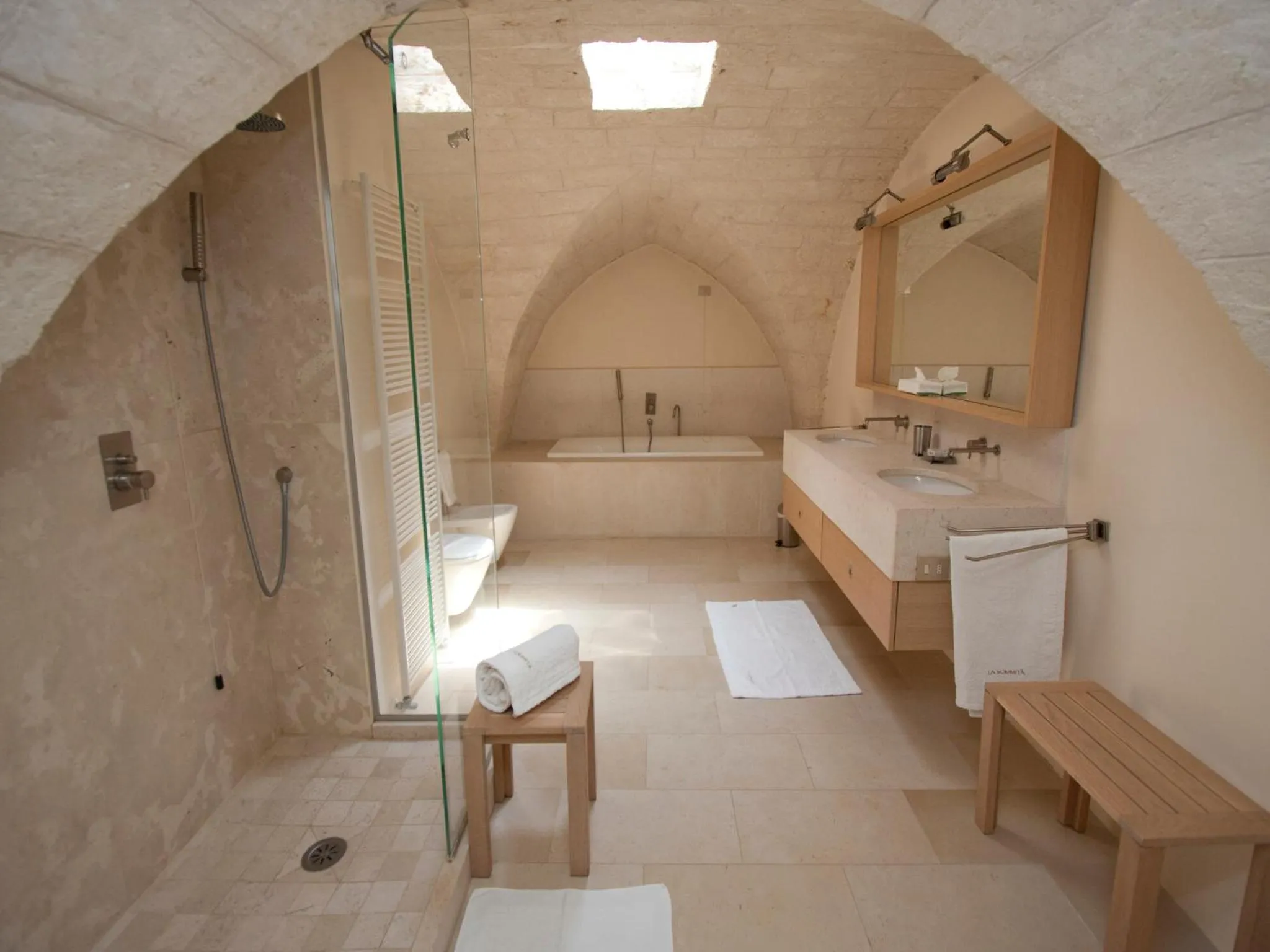 Bed in La Sommità Relais & Chateaux