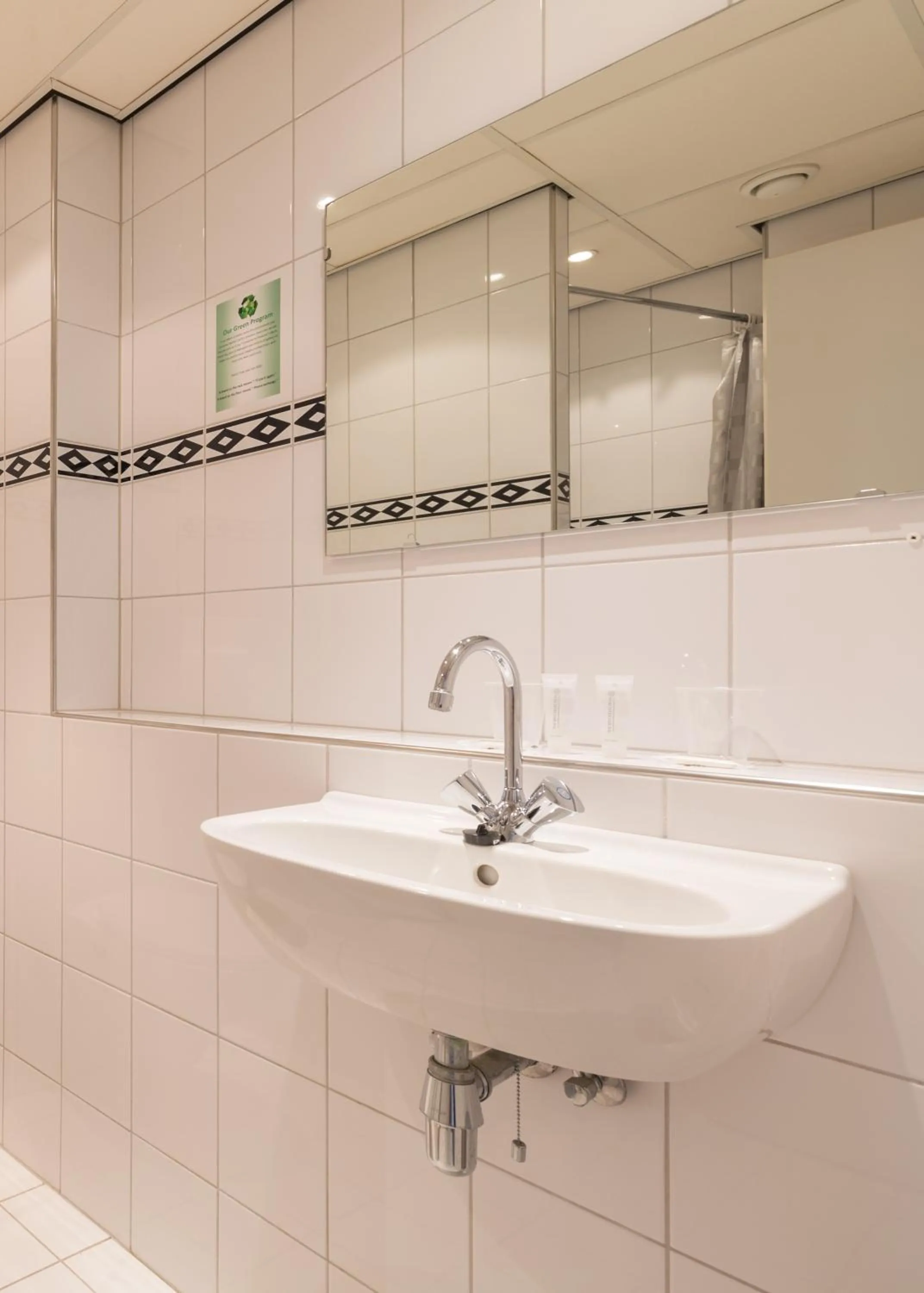 Bathroom in New West Inn Amsterdam