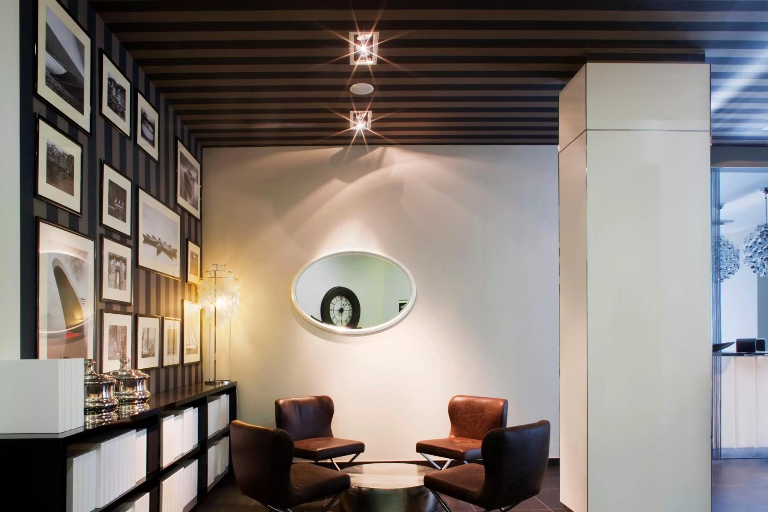 Lobby or reception in Holiday Inn Genoa City by IHG