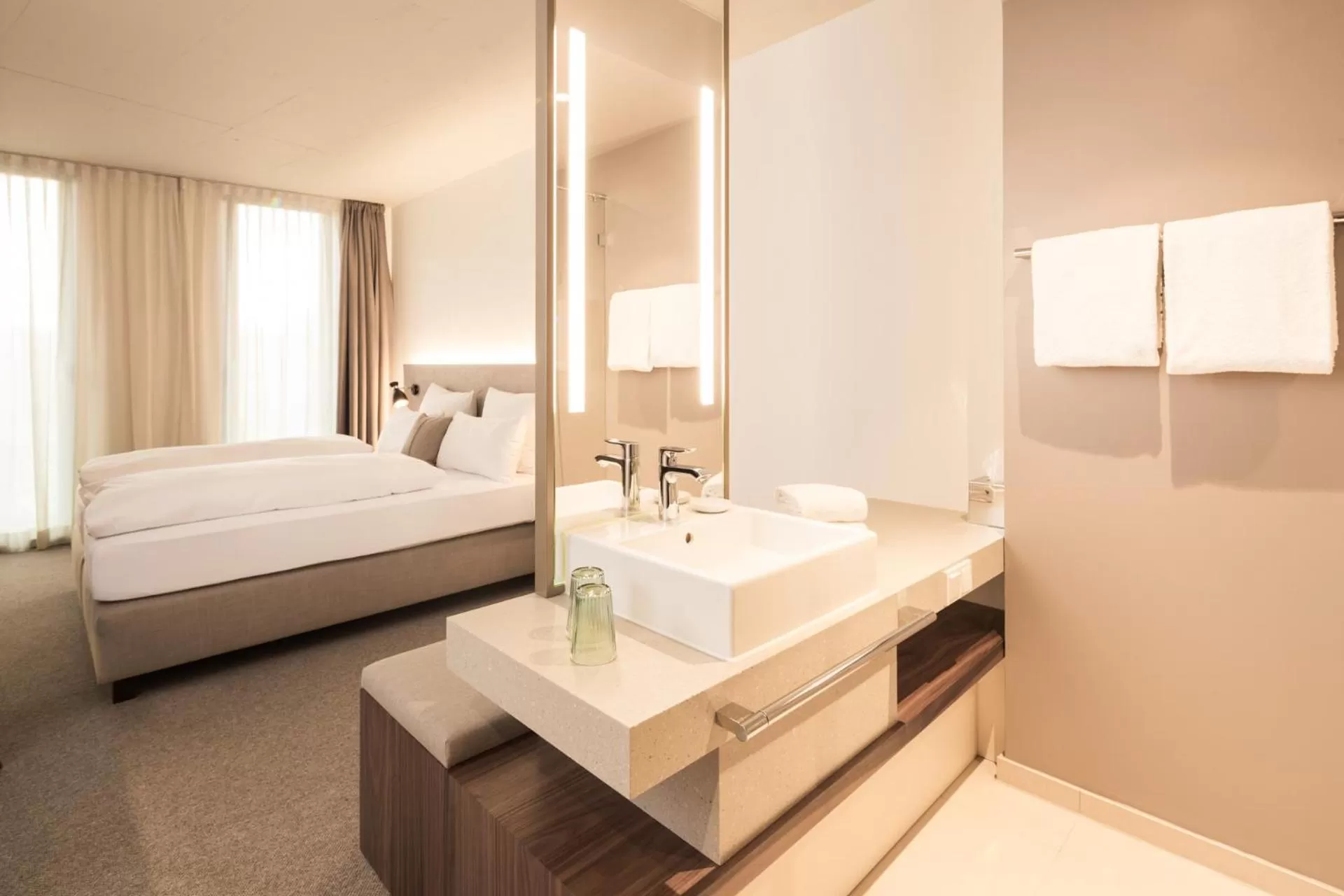 Bed in Das ACKER Hotel