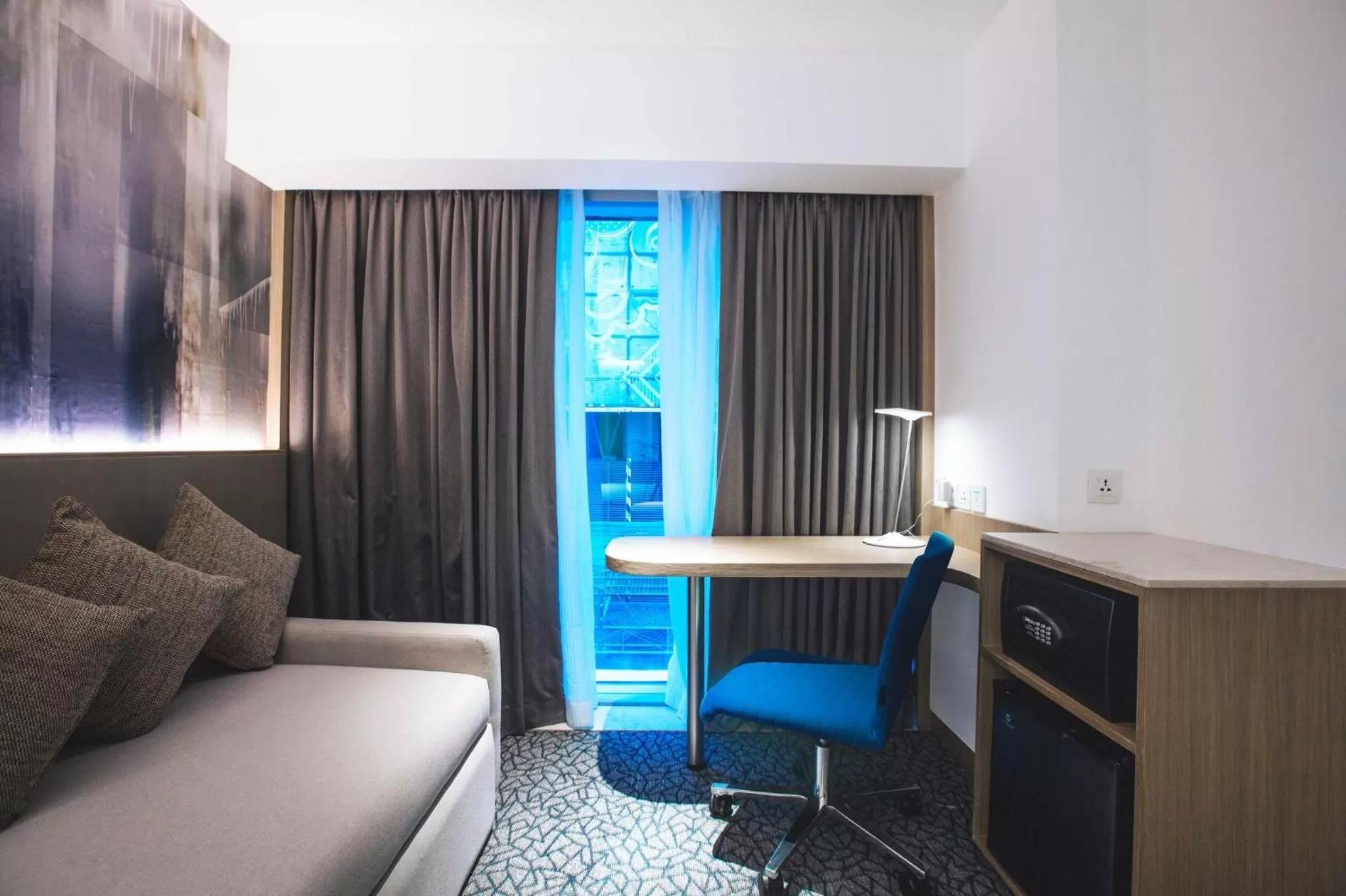 Photo of the whole room in Holiday Inn Express Manila Newport City by IHG