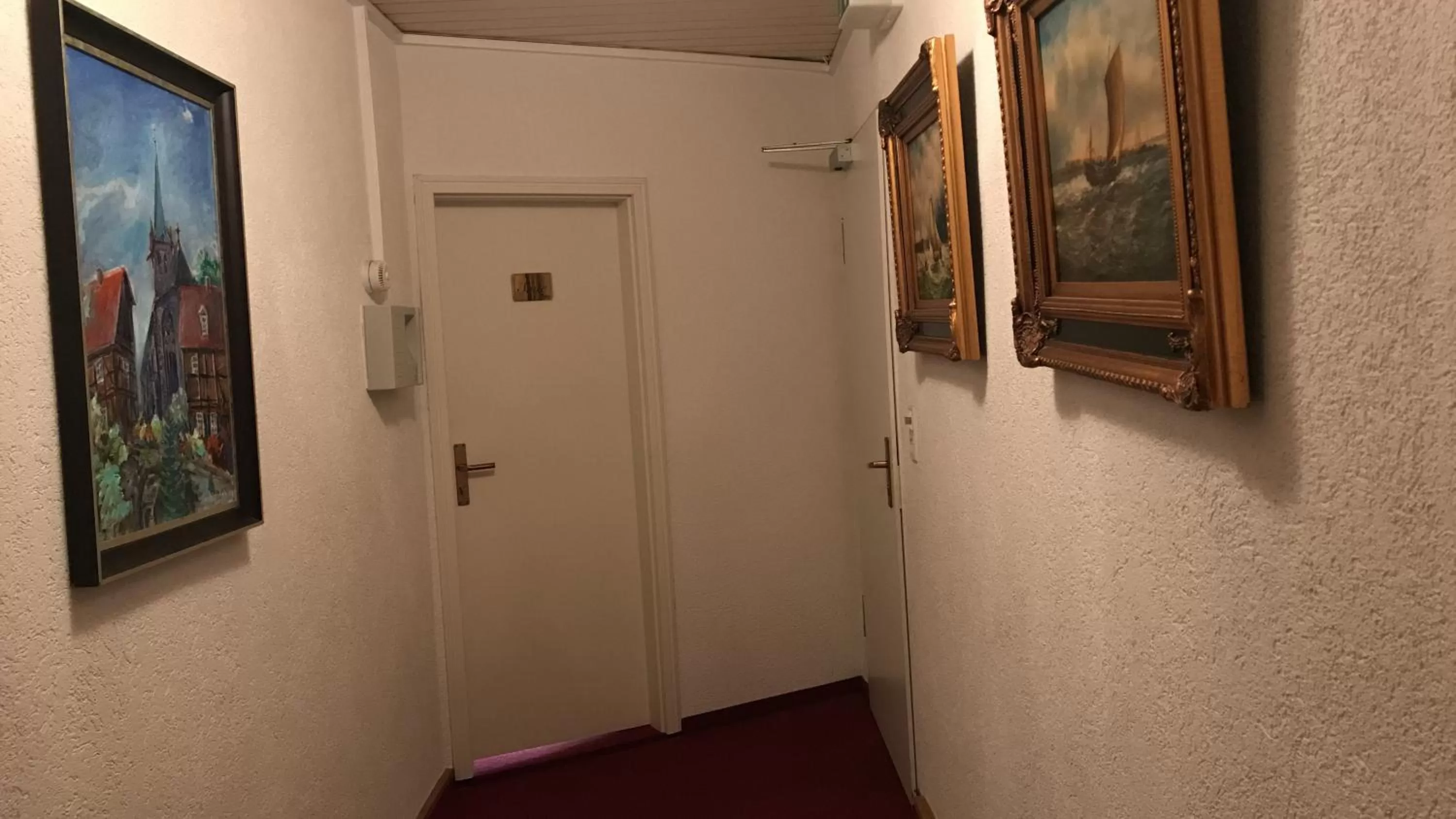 Property building in Hotel-Nachtwächter