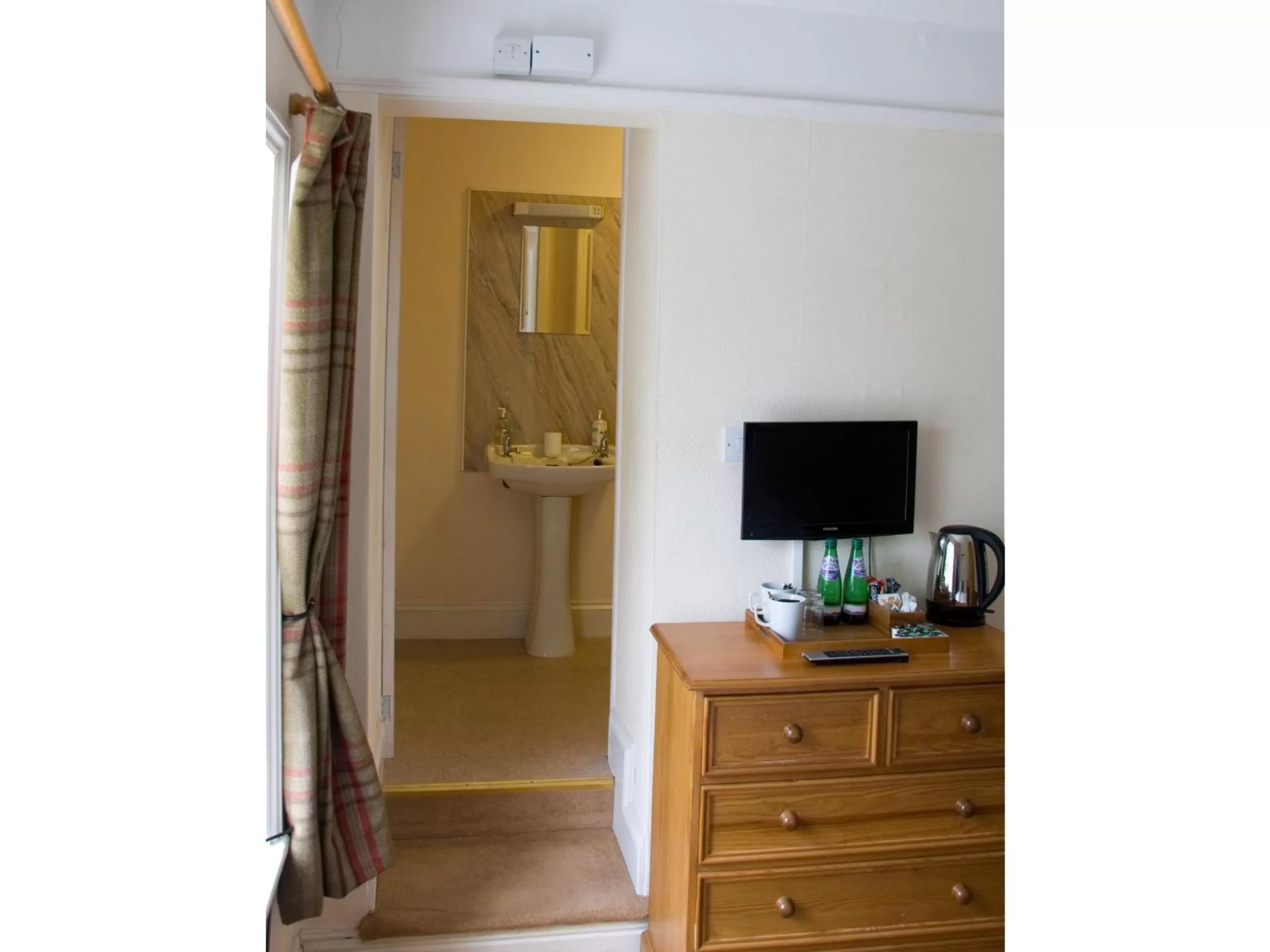 Bedroom in Horseshoe Hotel